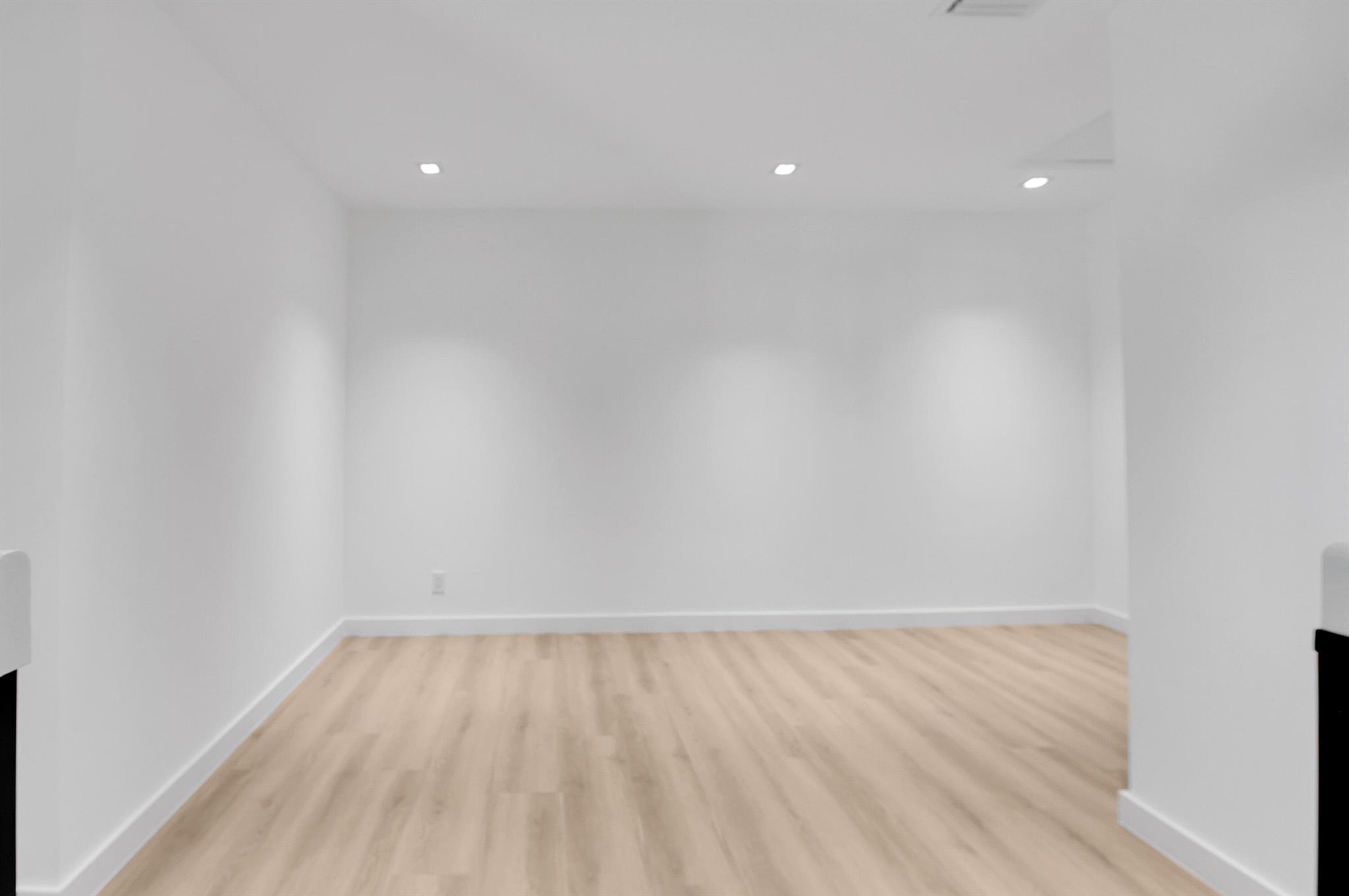 6560 Las Flores Drive