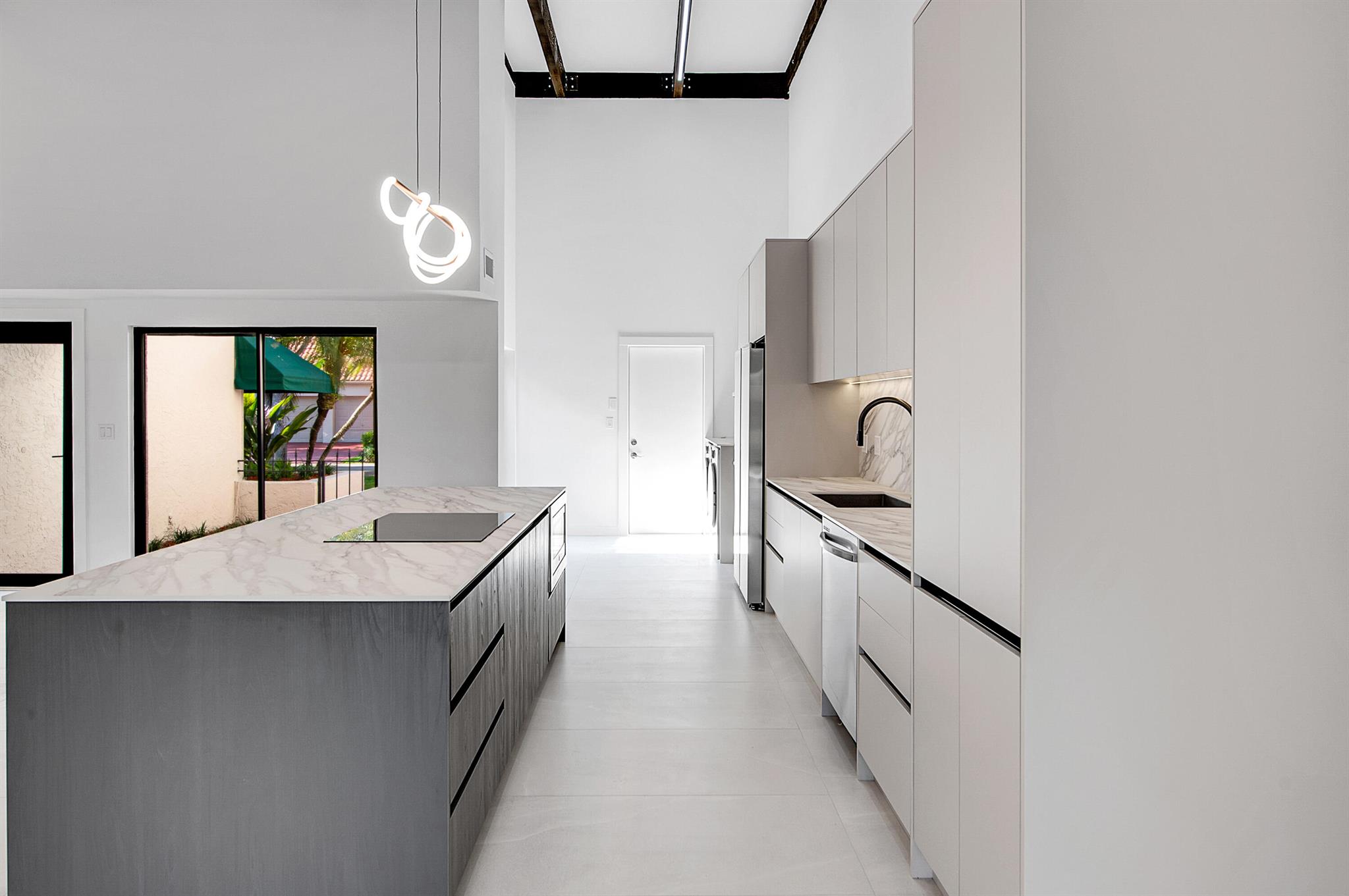 6560 Las Flores Drive