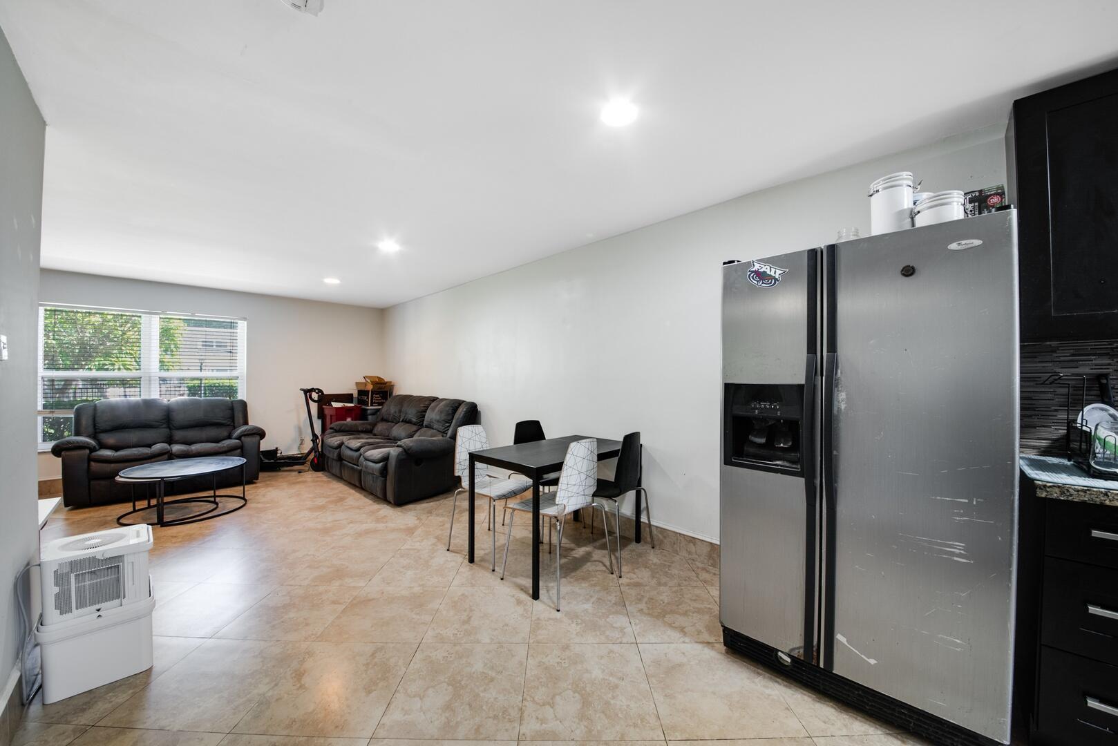 1945 NW 4th Avenue 30