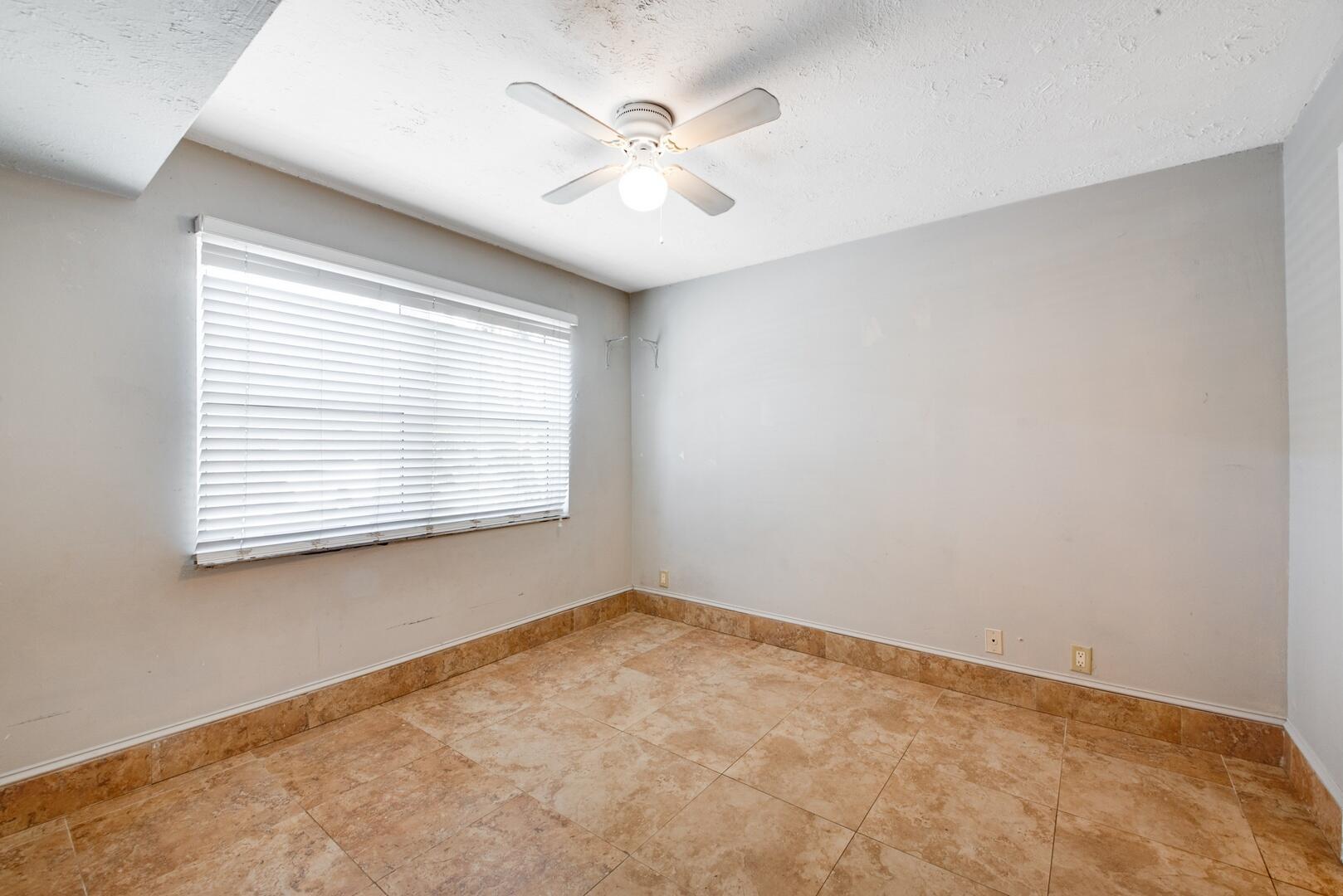 1945 NW 4th Avenue 30