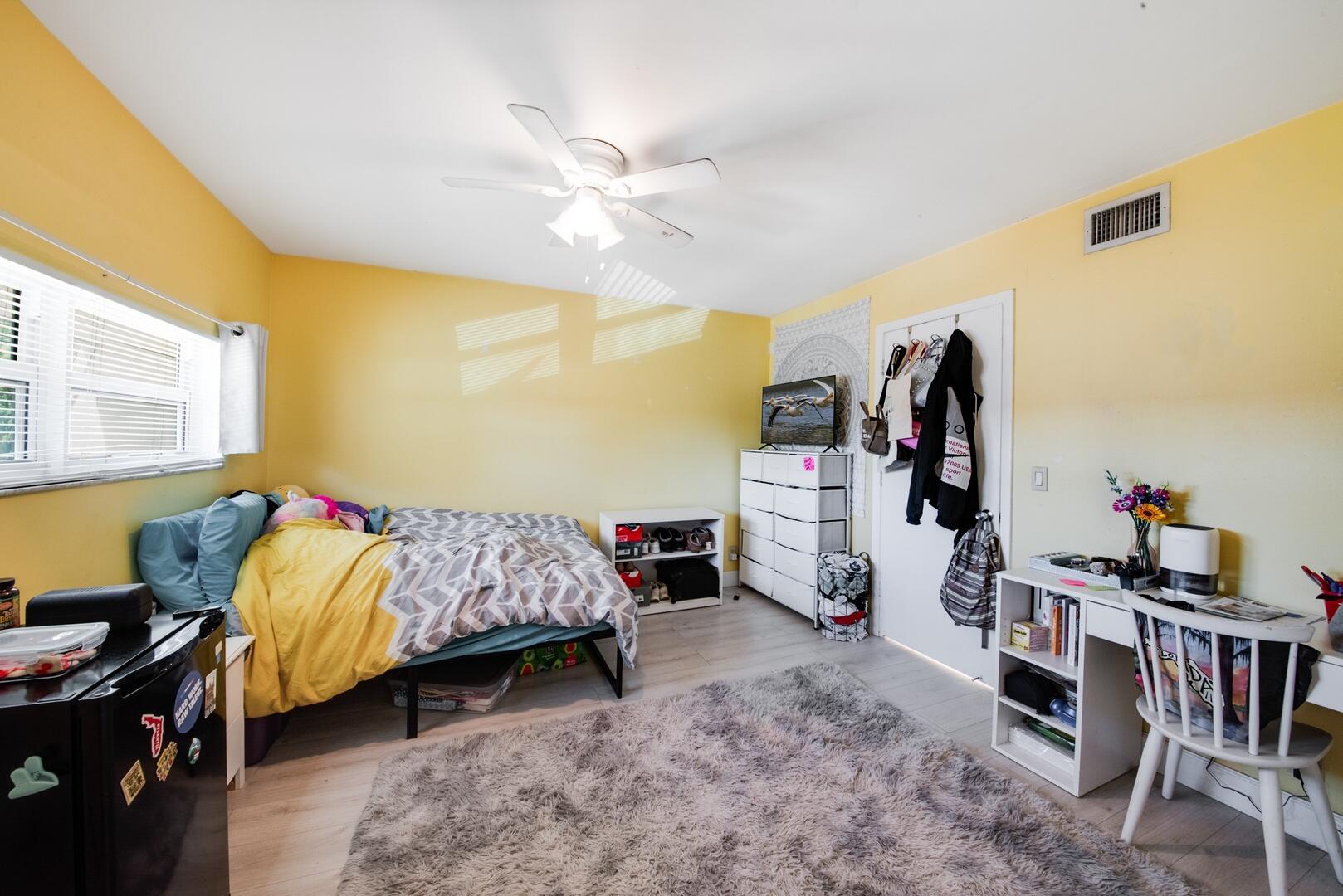 1945 NW 4th Avenue 30