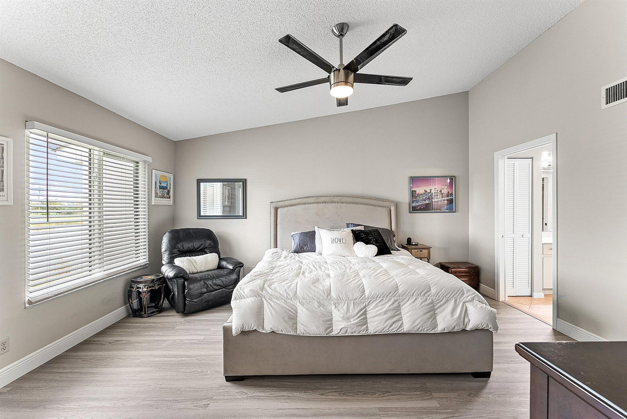 7320 Clunie Place 13905