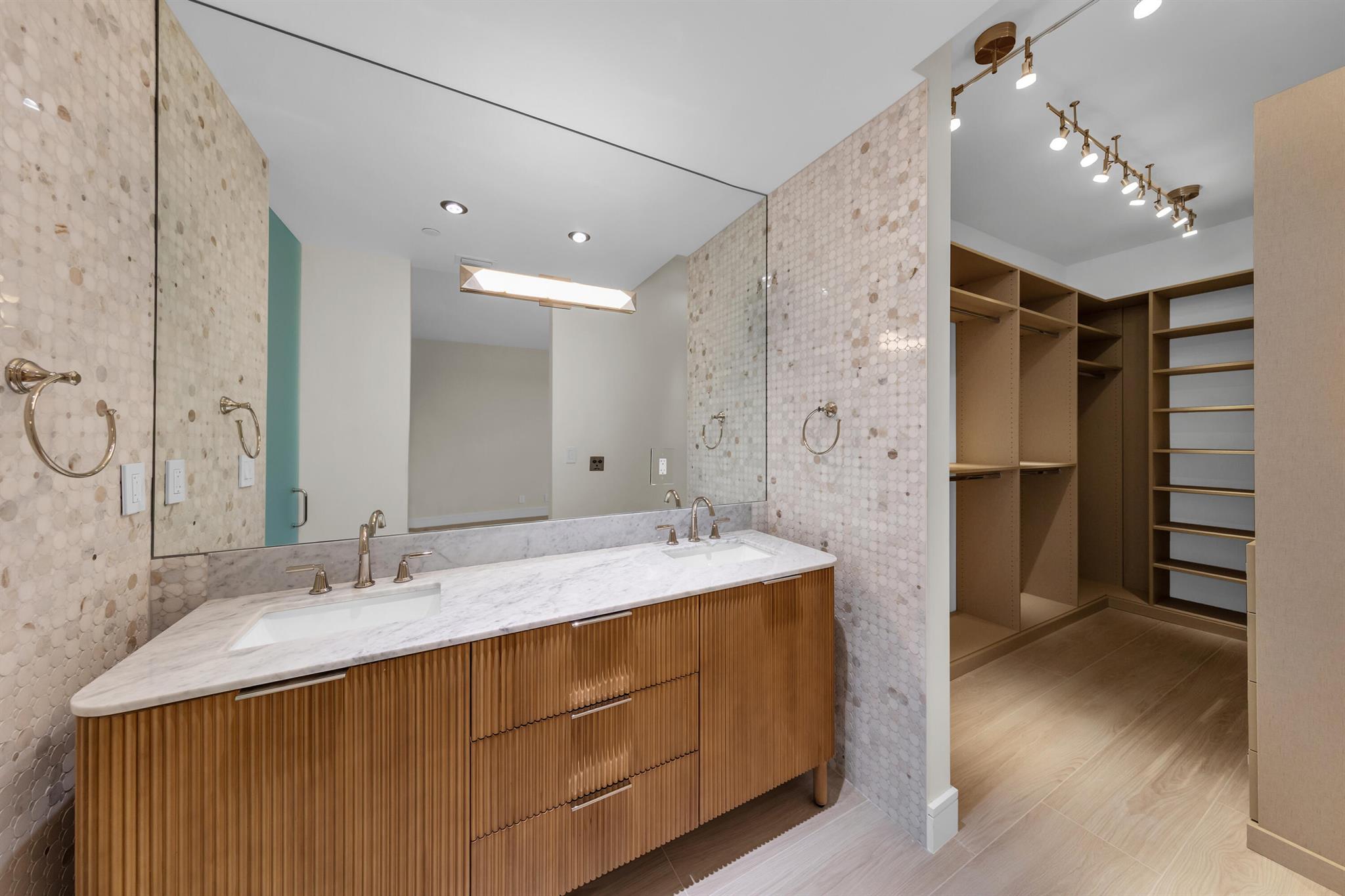 7351 Promenade Drive 801f