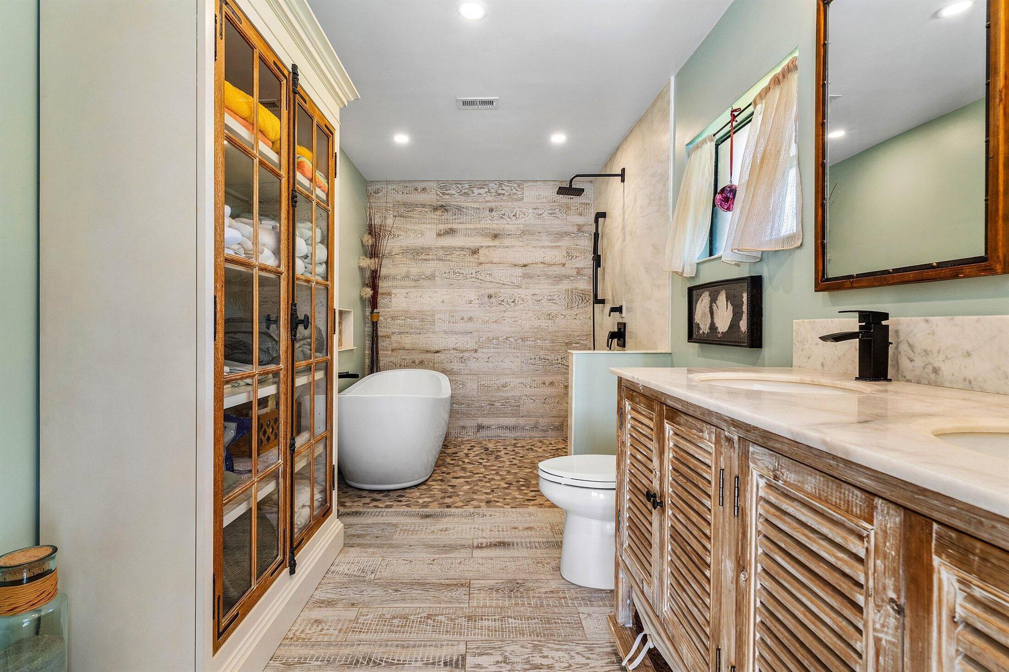 21911 Satinwood Drive