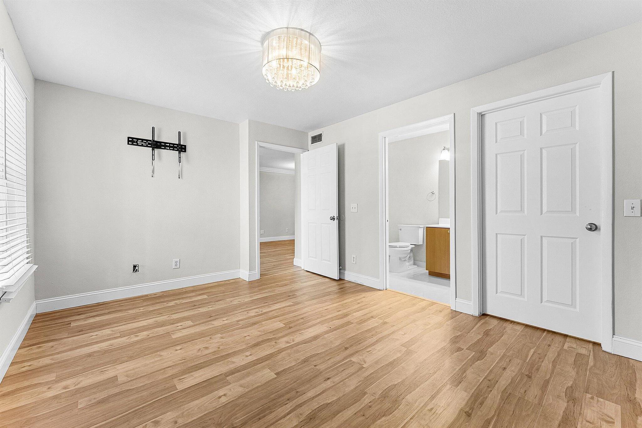 1780 Palm Cove Boulevard 6-105