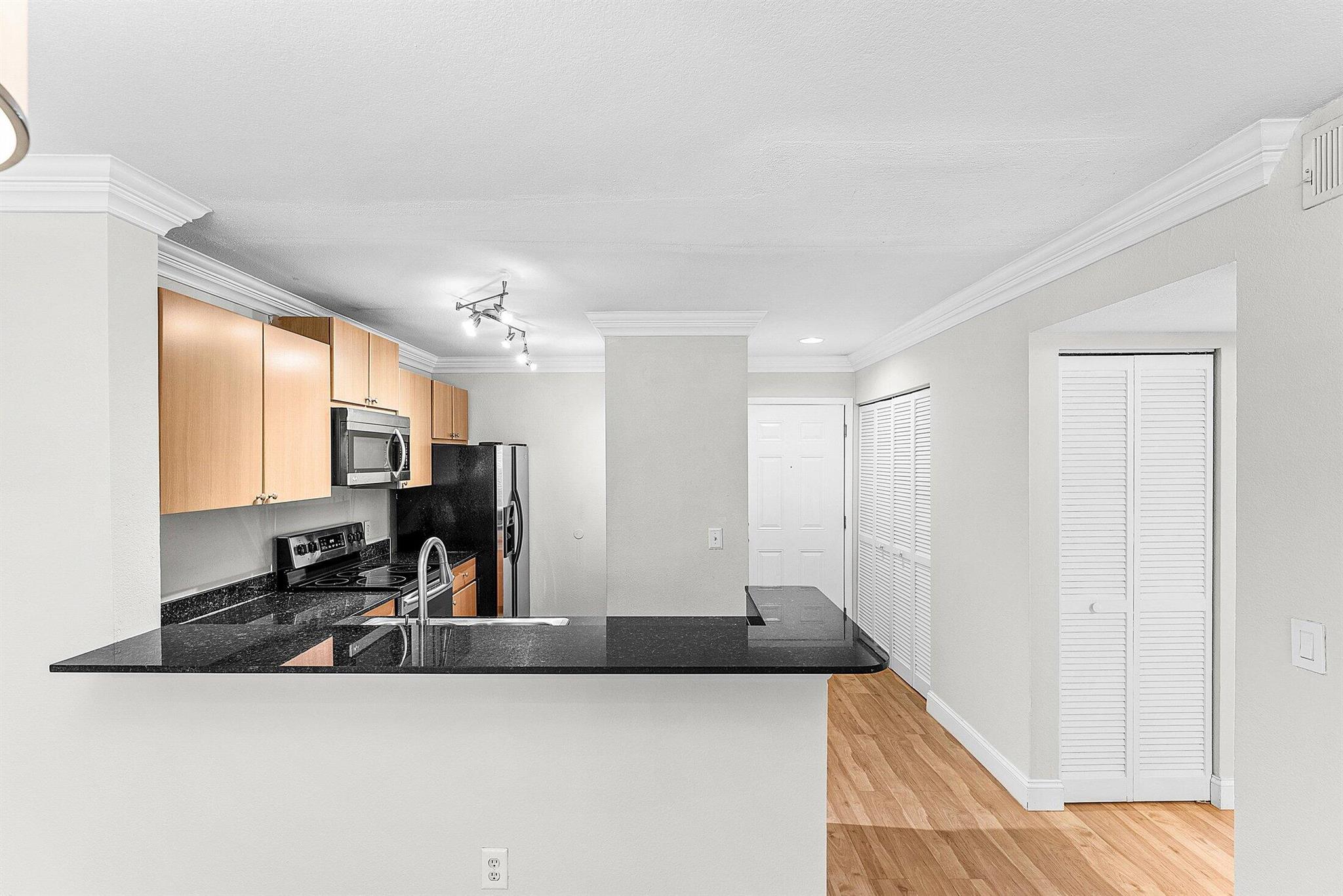 1780 Palm Cove Boulevard 6-105