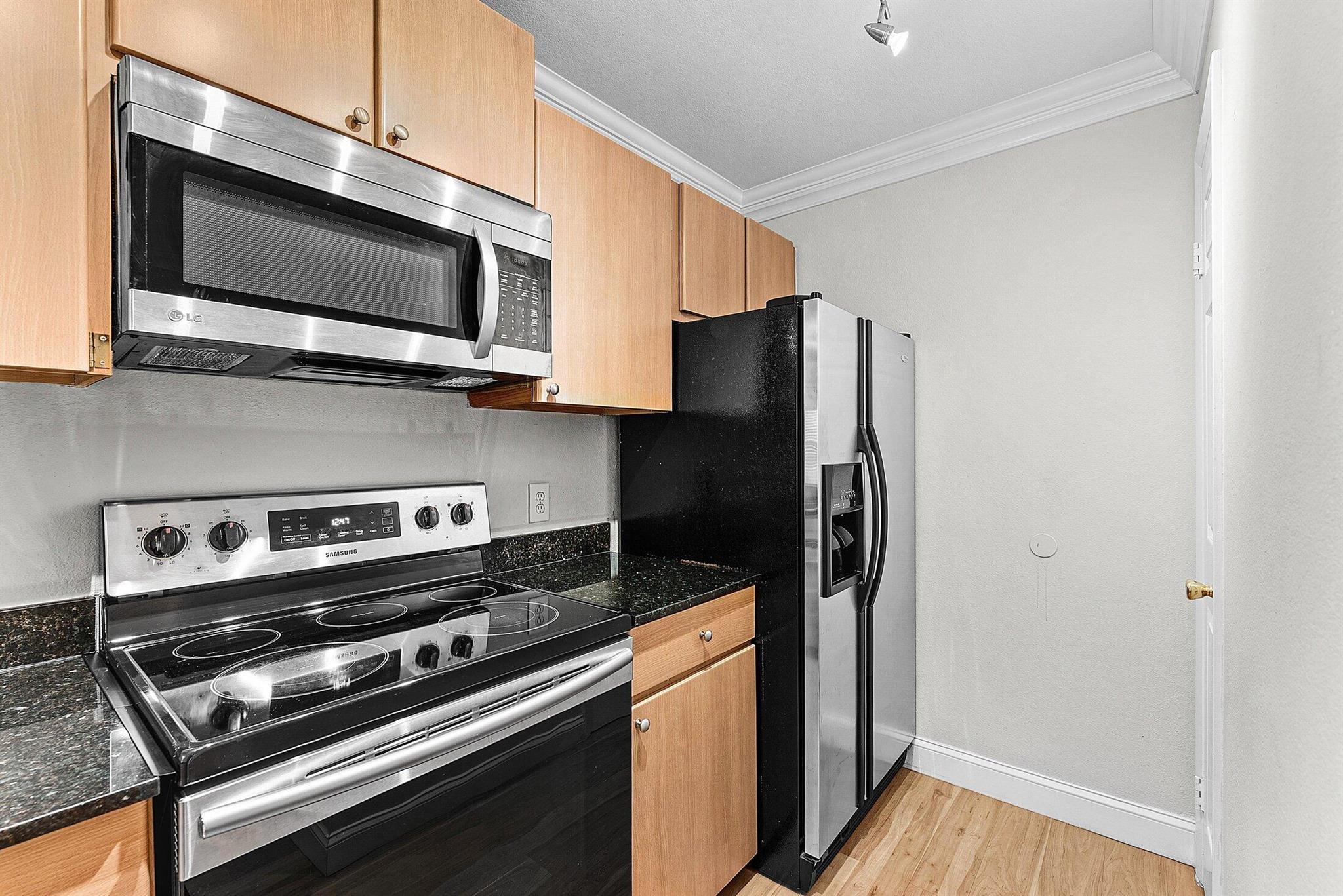 1780 Palm Cove Boulevard 6-105