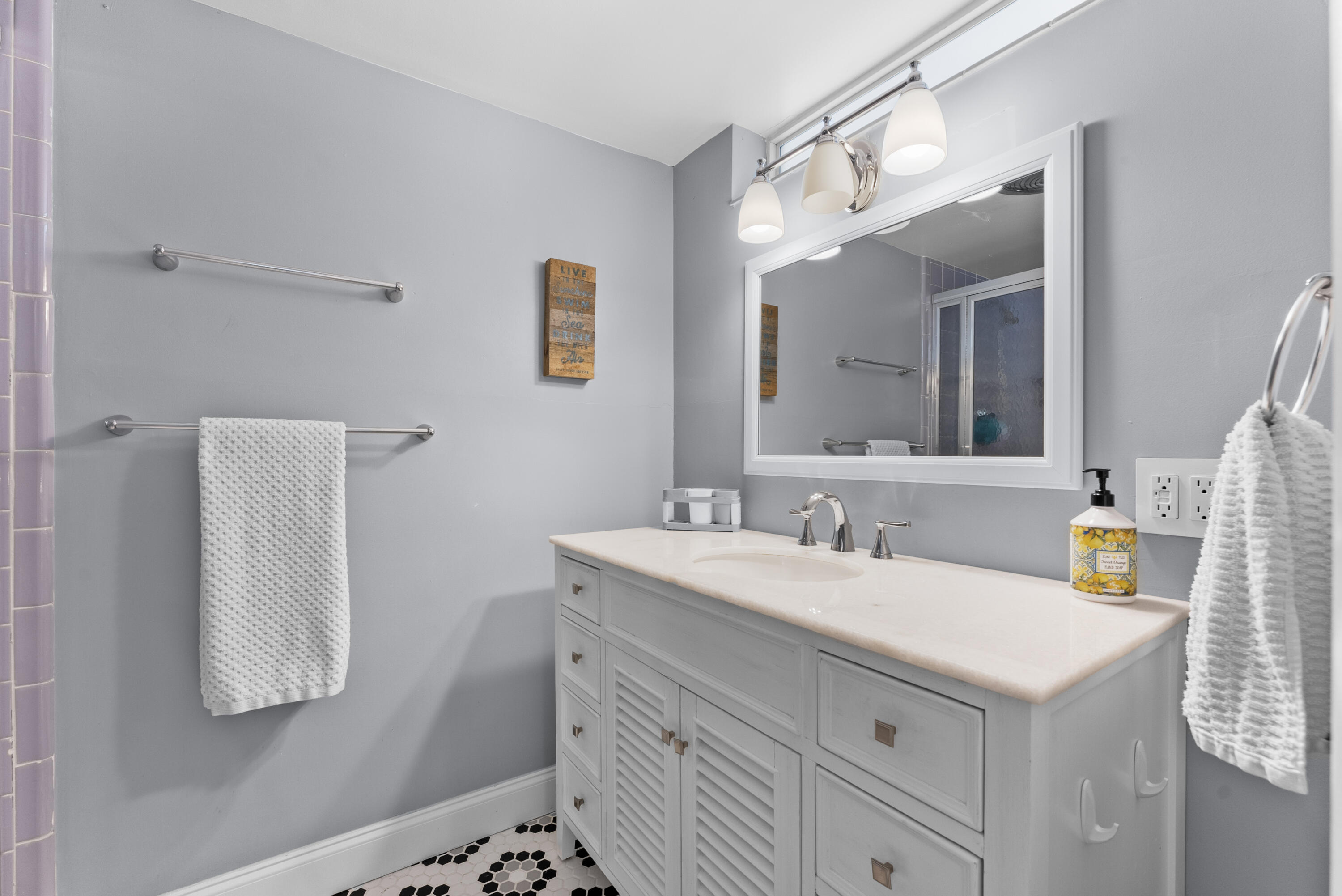 1203 Hillsboro Mile 5b