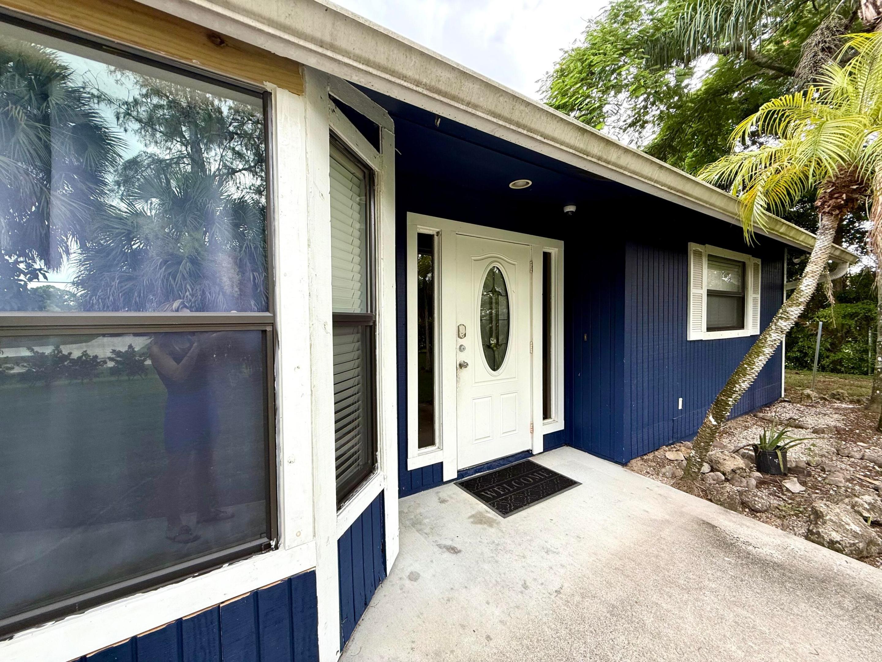 15684 86th Way N