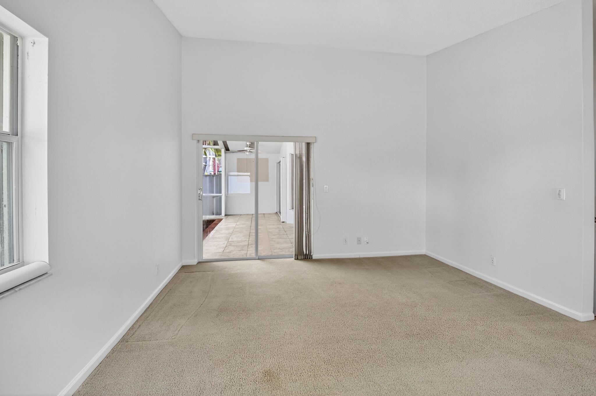 9914 Harbour Lake Circle