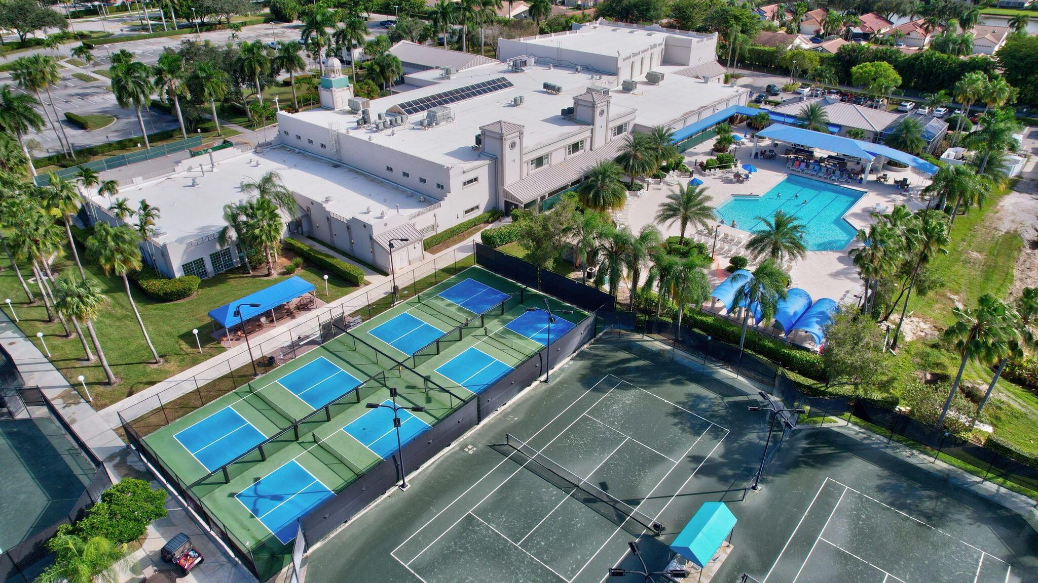 9914 Harbour Lake Circle