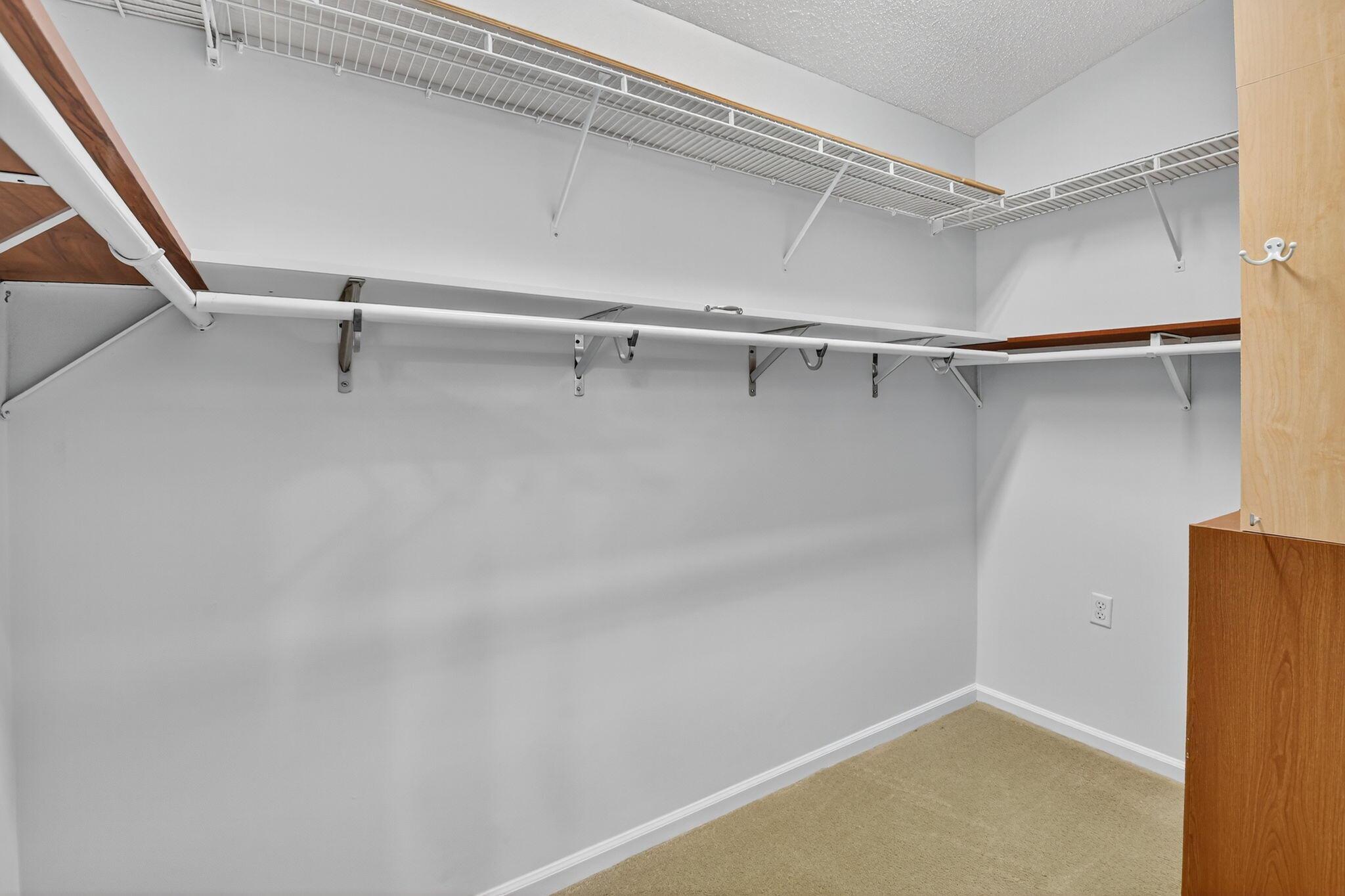 9914 Harbour Lake Circle