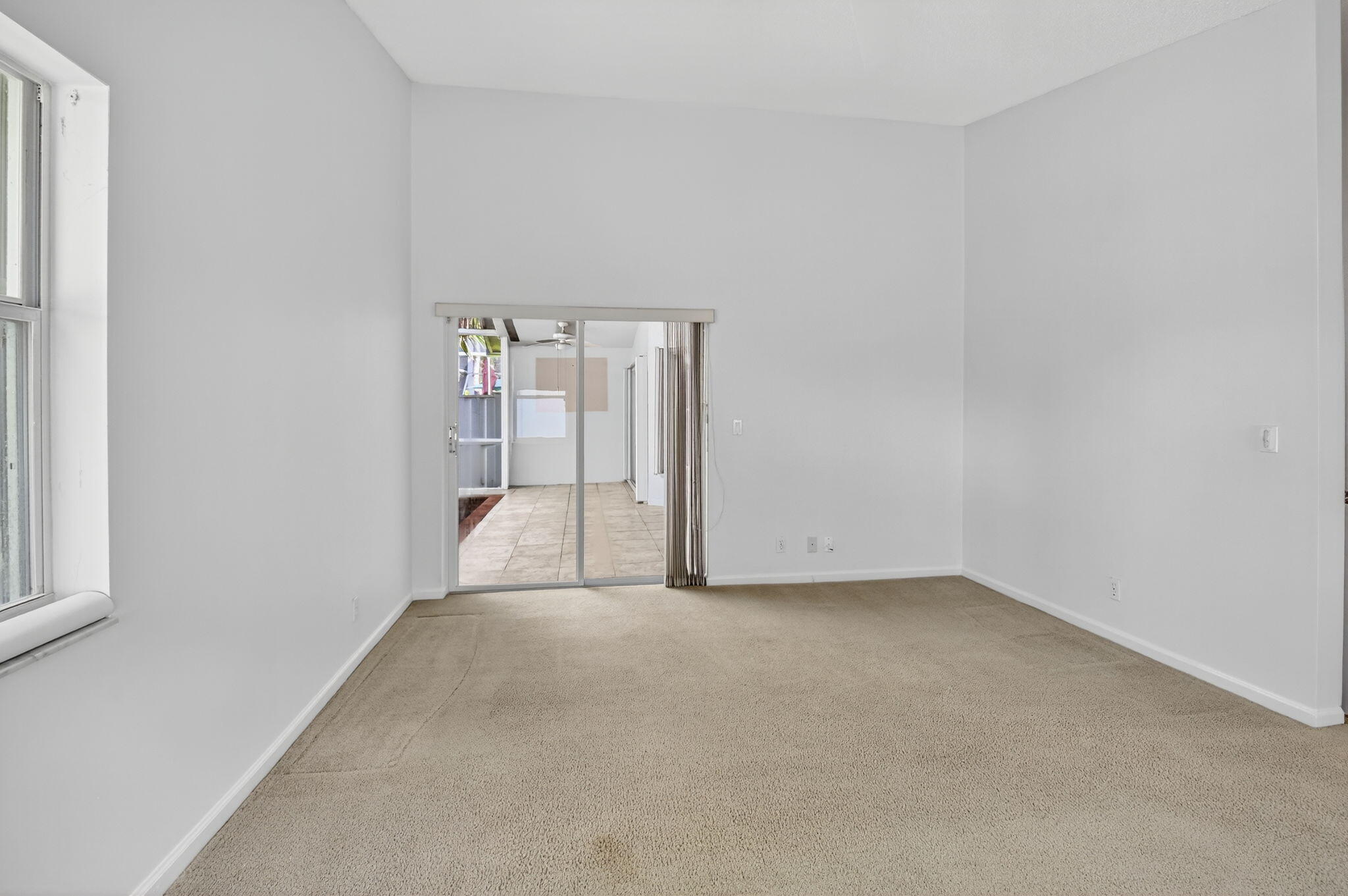 9914 Harbour Lake Circle