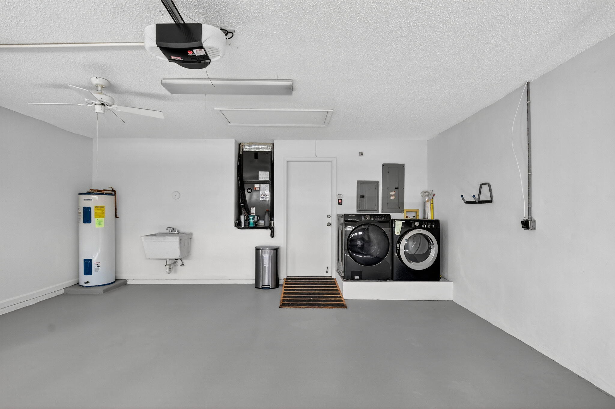 9914 Harbour Lake Circle