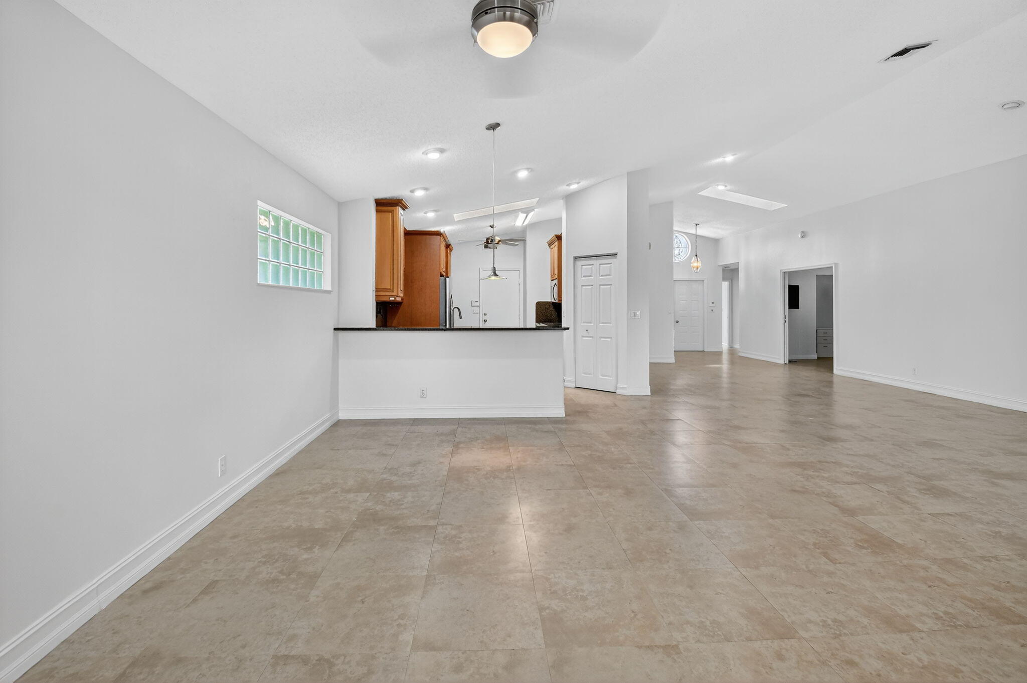 9914 Harbour Lake Circle