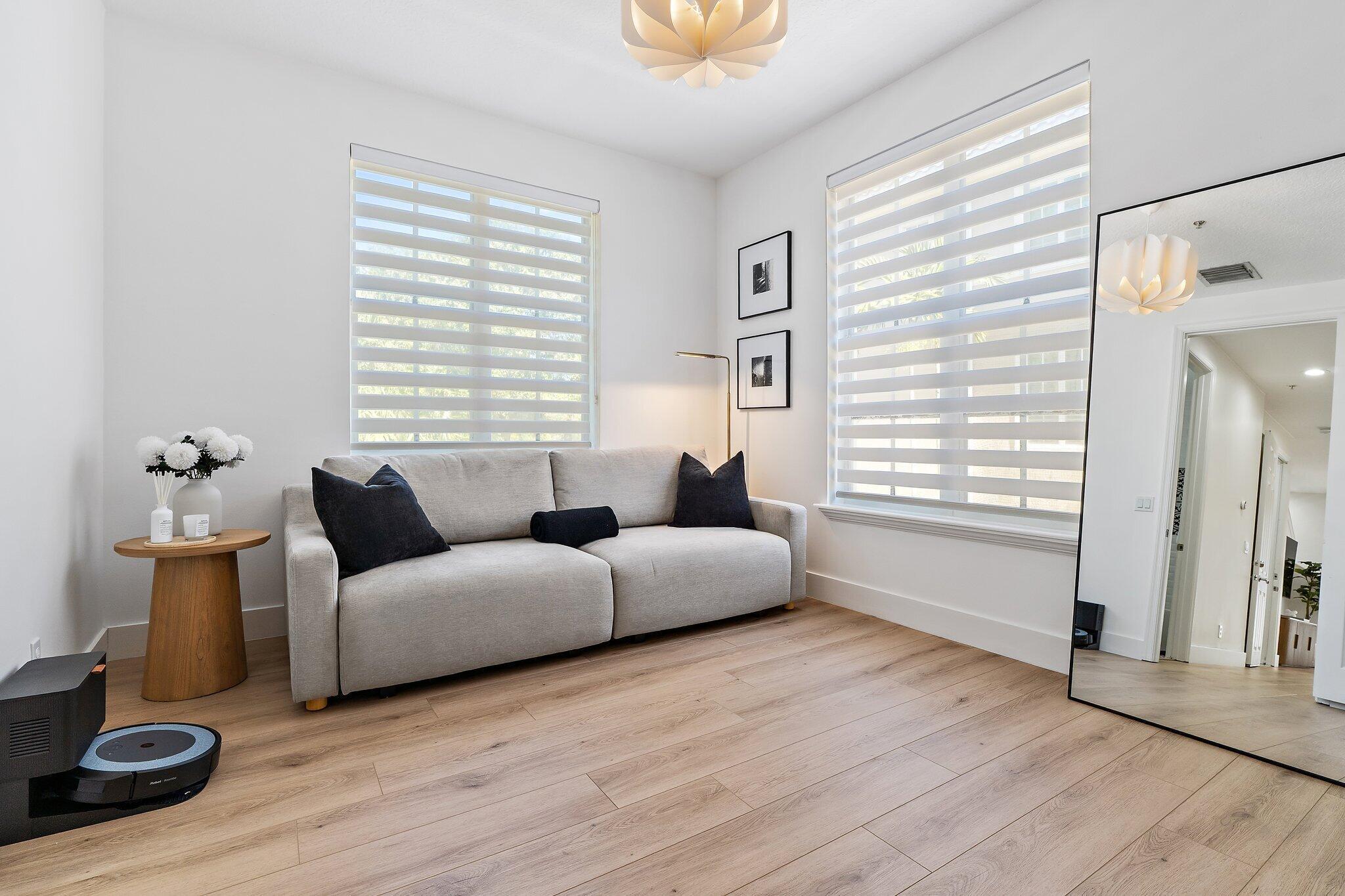 113 W Indian Crossing Circle