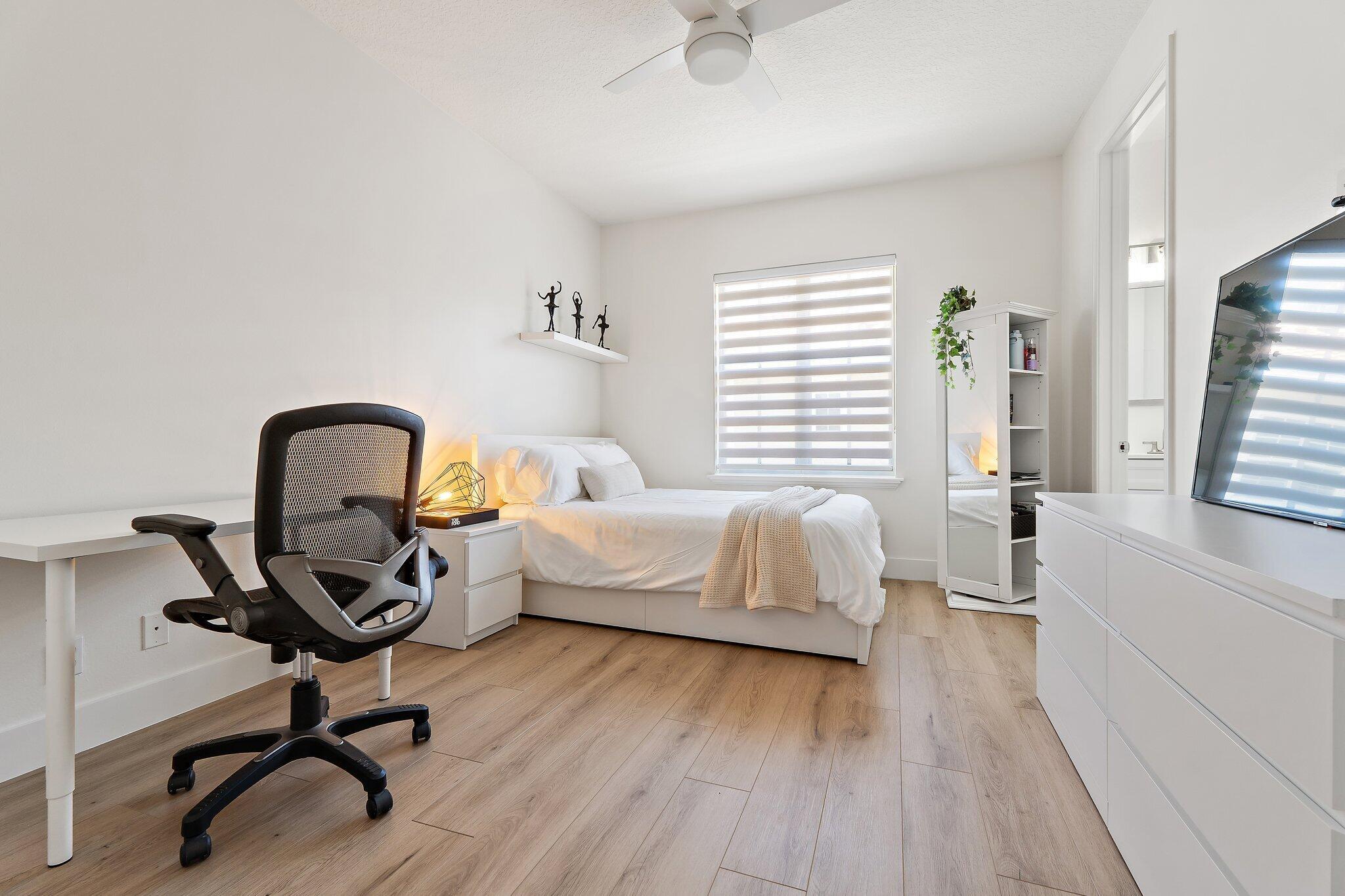 113 W Indian Crossing Circle