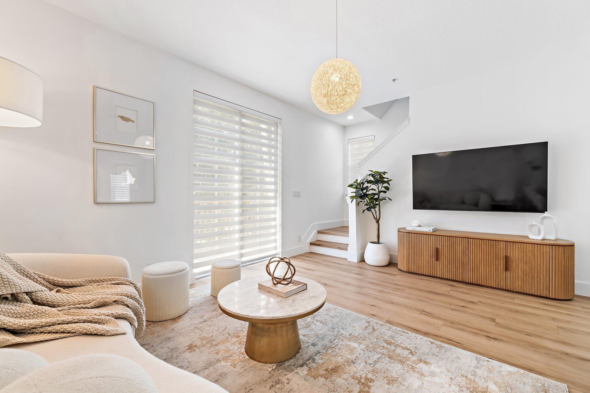 113 W Indian Crossing Circle