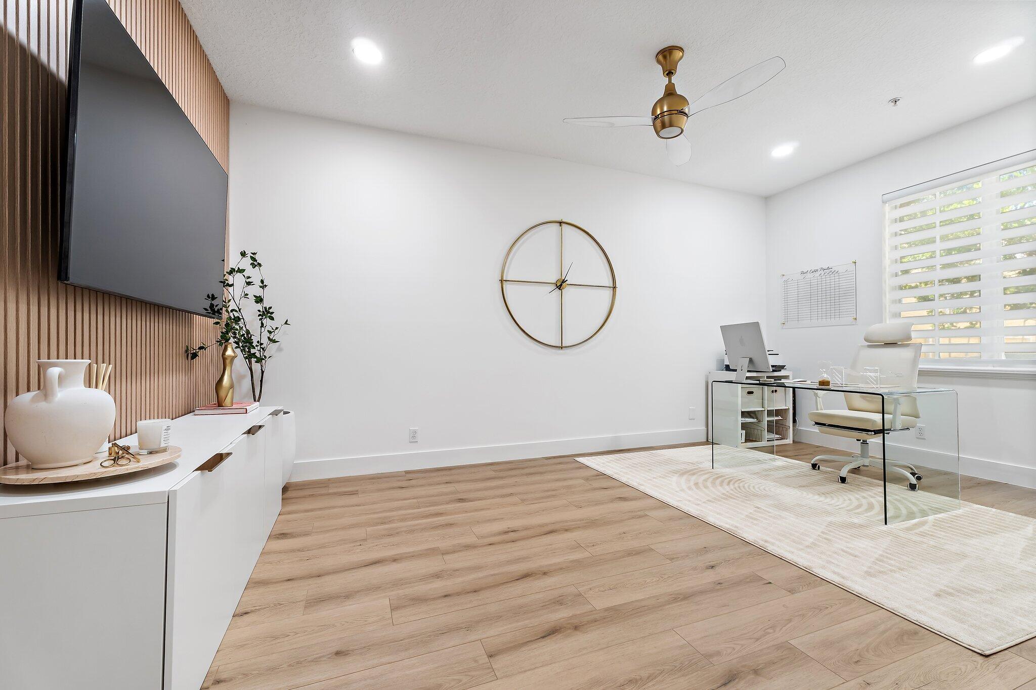 113 W Indian Crossing Circle