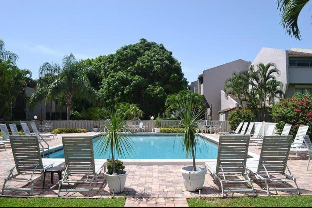 170 NW 70th Street E 1030, Boca Raton Unit: 1030