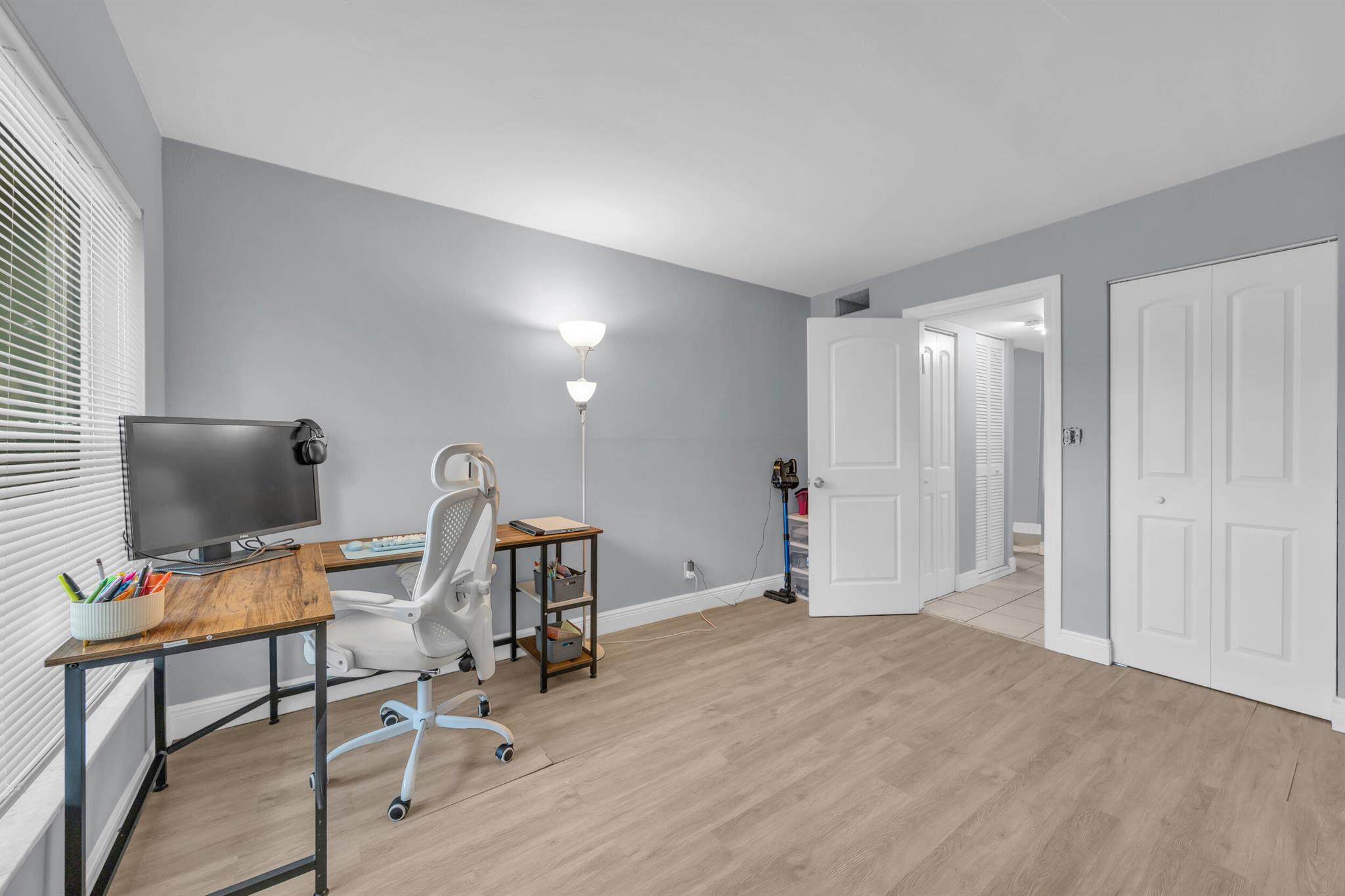 470 NW 20th Street 1050