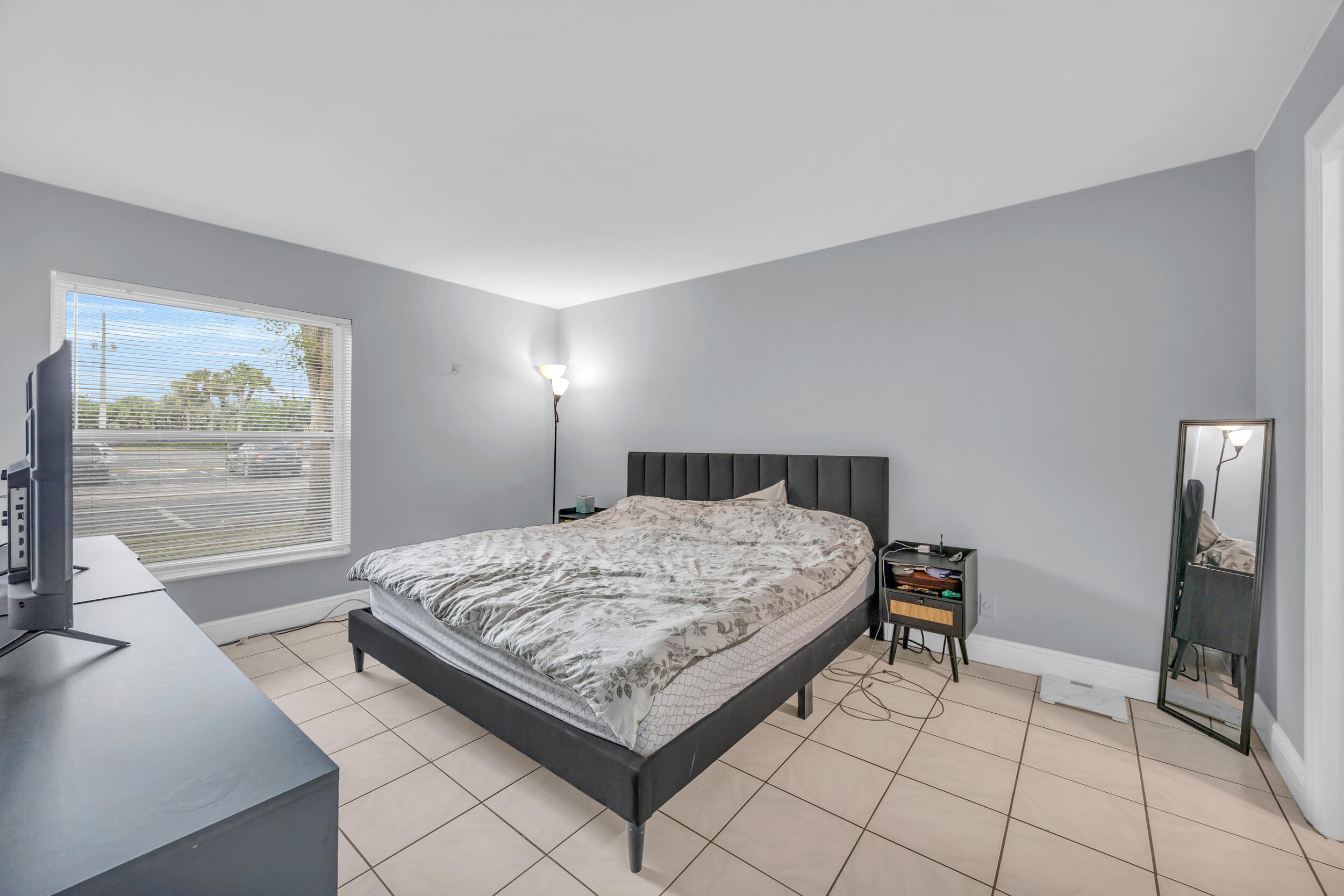 470 NW 20th Street 1050