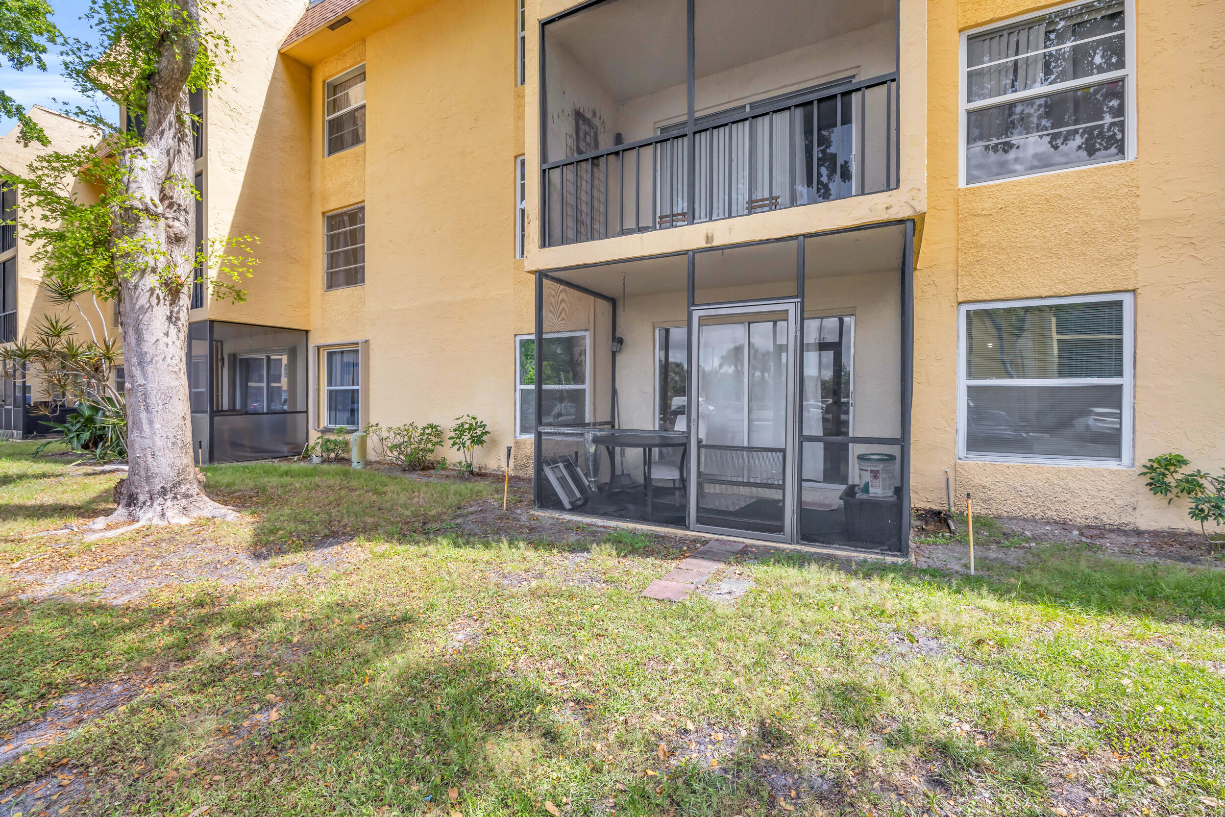 470 NW 20th Street 1050