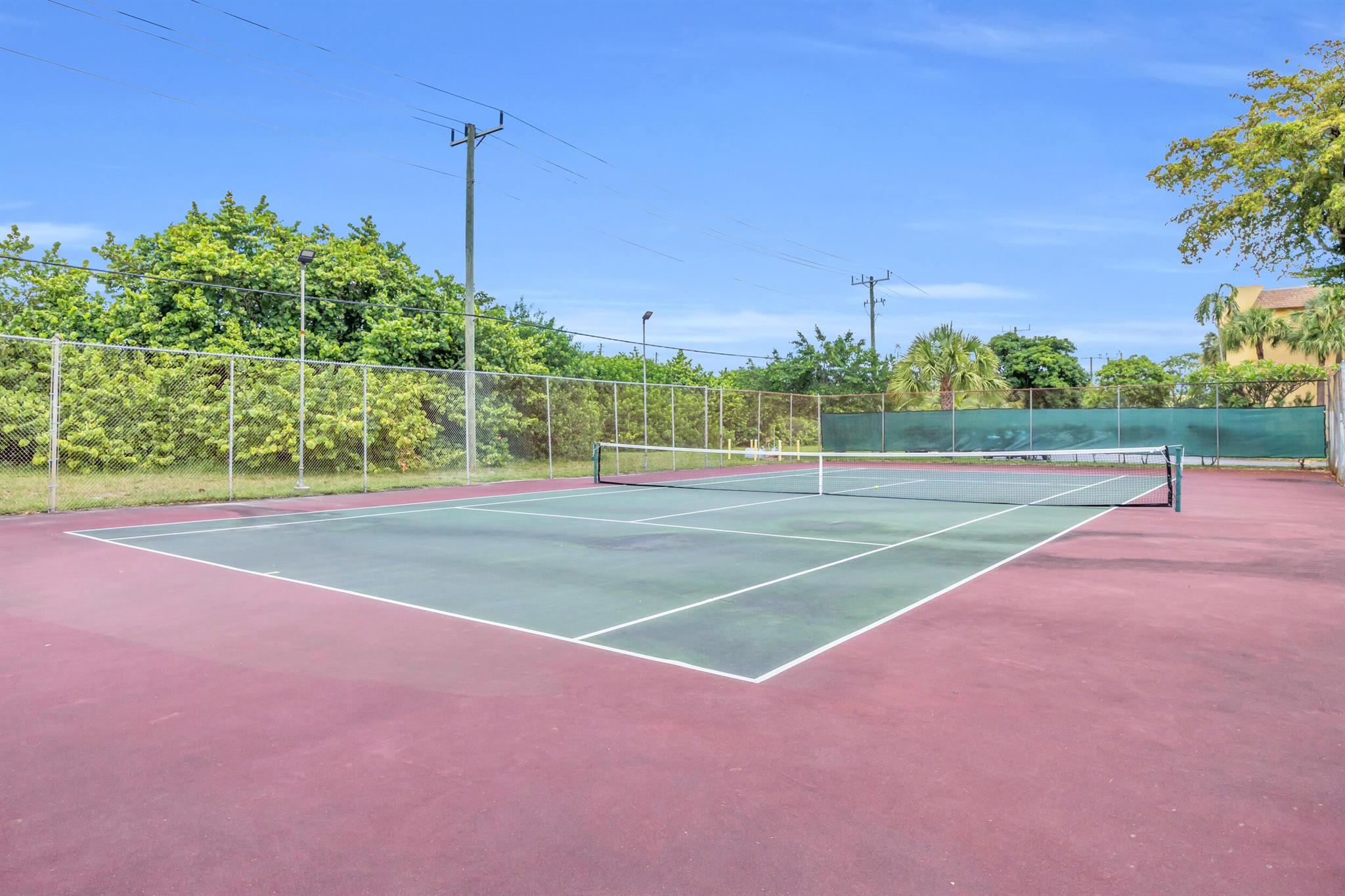 470 NW 20th Street 1050