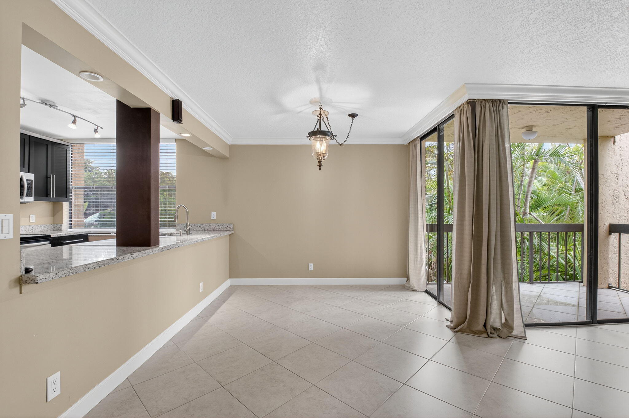 450 Egret Circle 9201