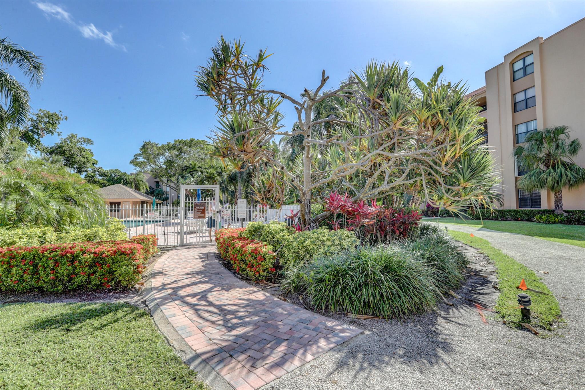 450 Egret Circle 9201