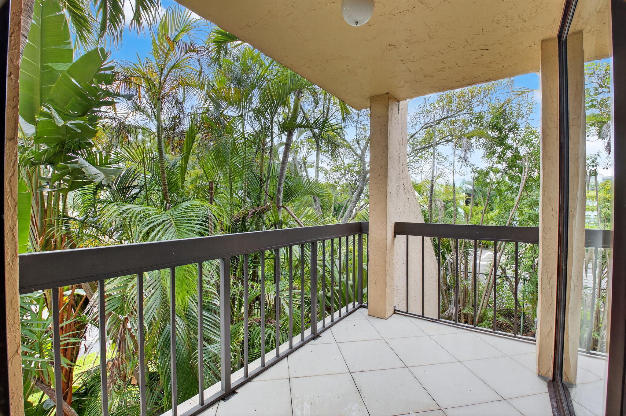 450 Egret Circle 9201