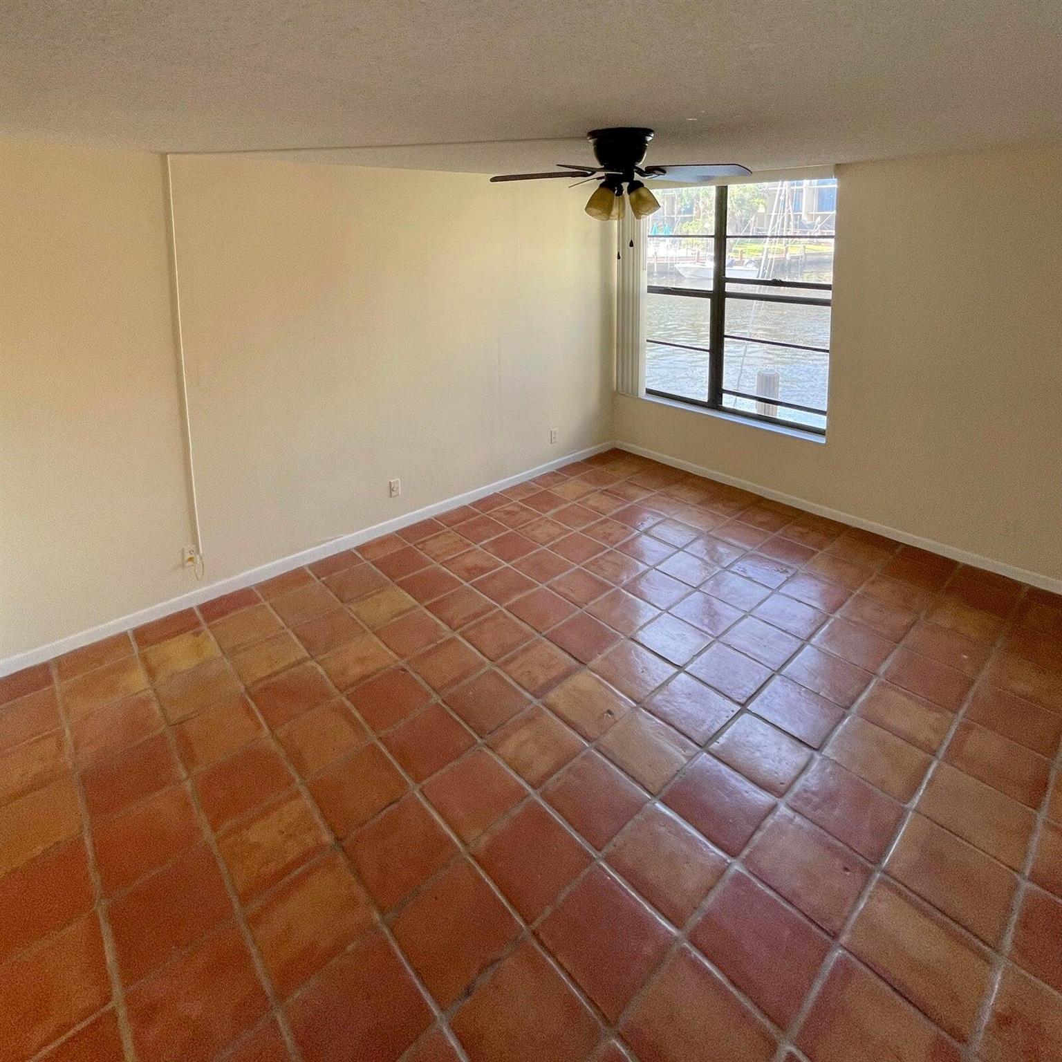 9 Royal Palm Way 106