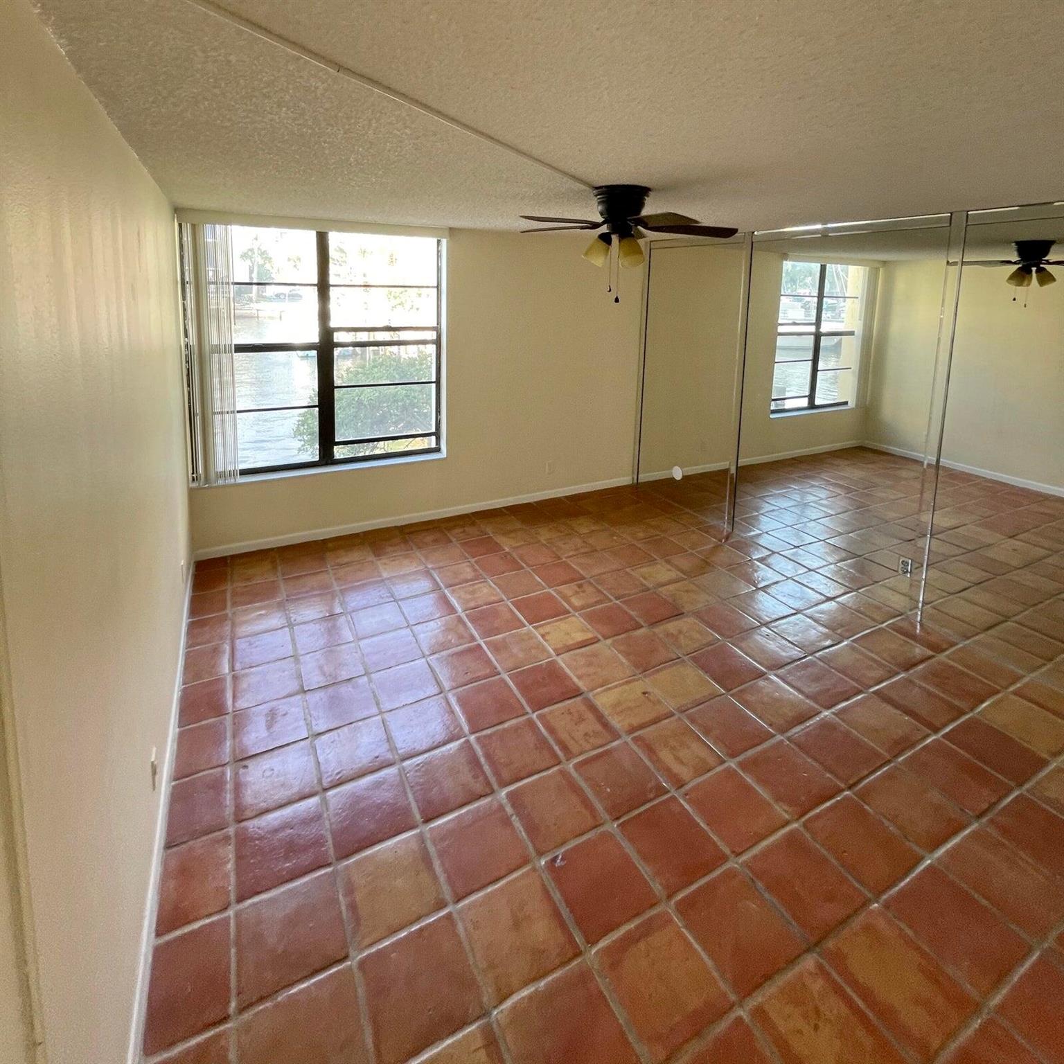 9 Royal Palm Way 106