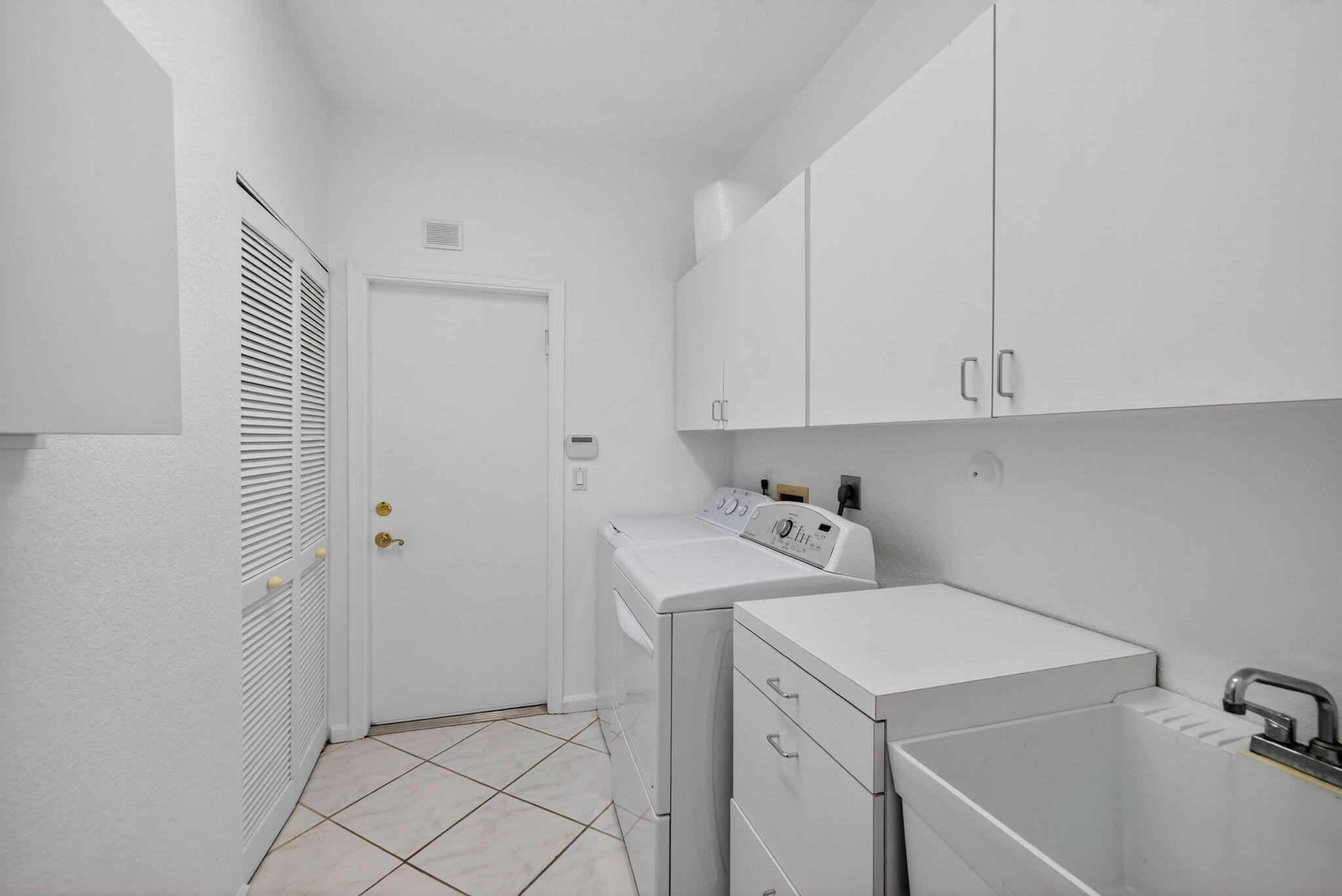 7728 Bridlington Drive