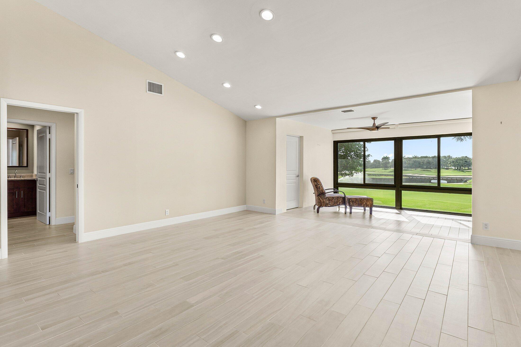 7 Eastgate Drive D