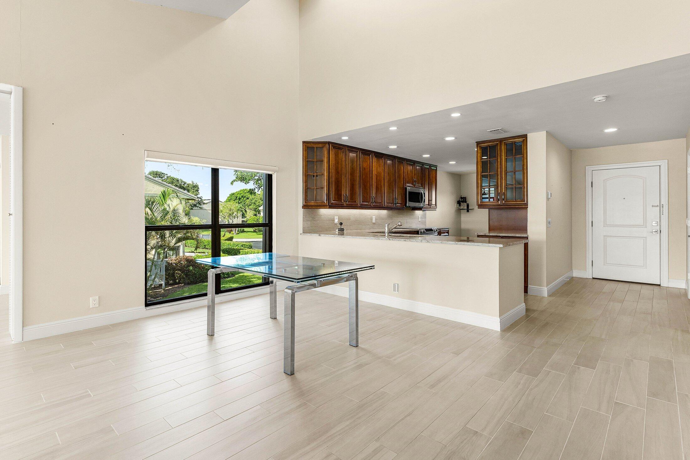 7 Eastgate Drive D