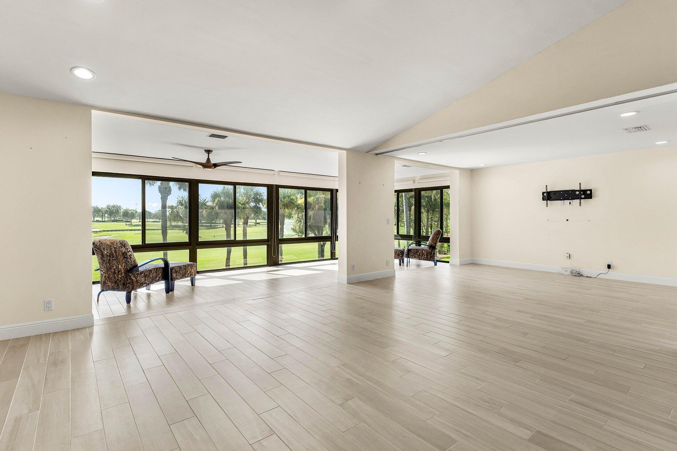 7 Eastgate Drive D