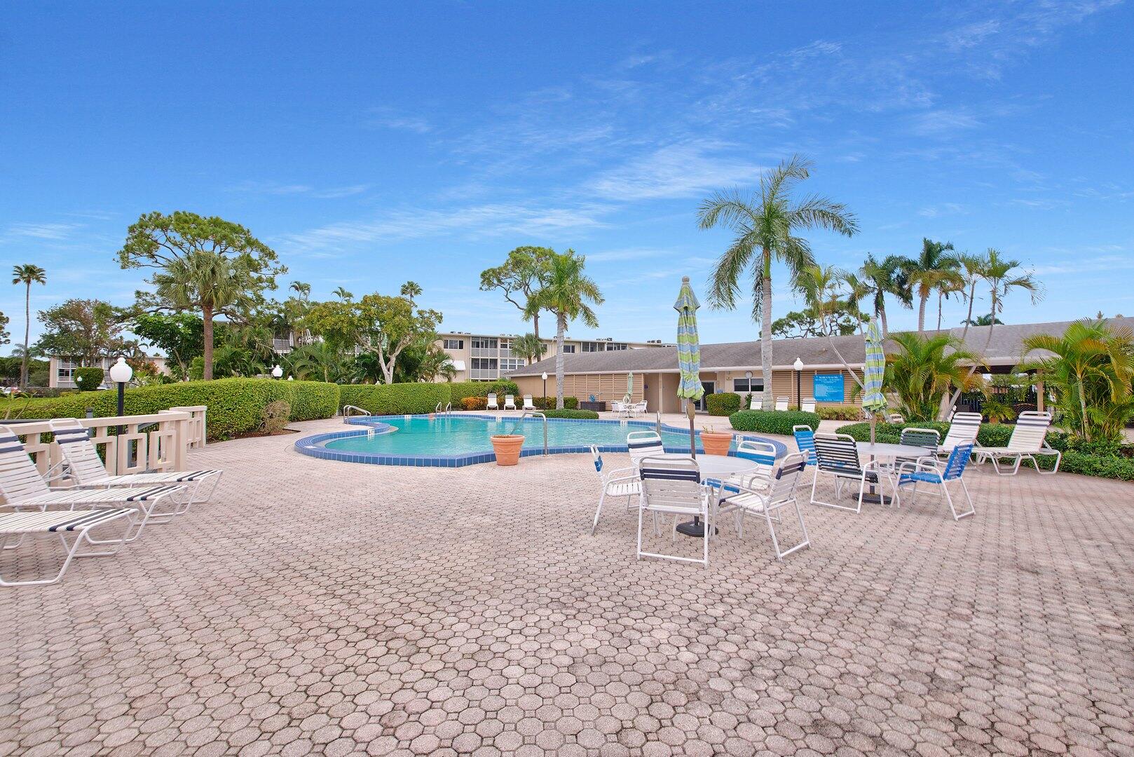 2581 N Garden Drive 206