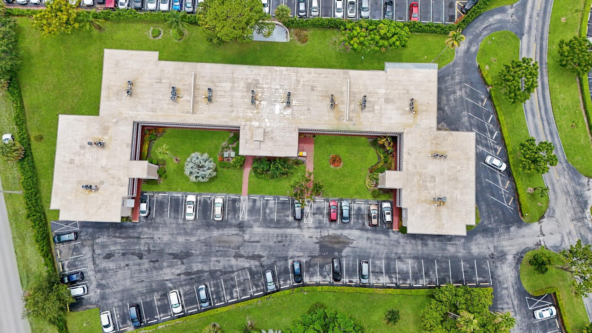 2581 N Garden Drive 206