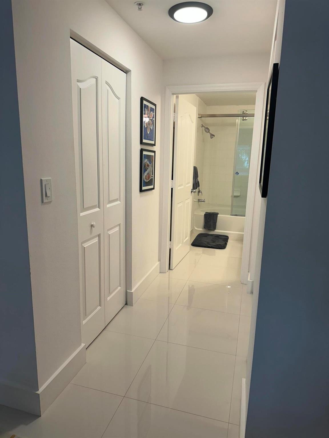 250 NE 3rd Avenue 218