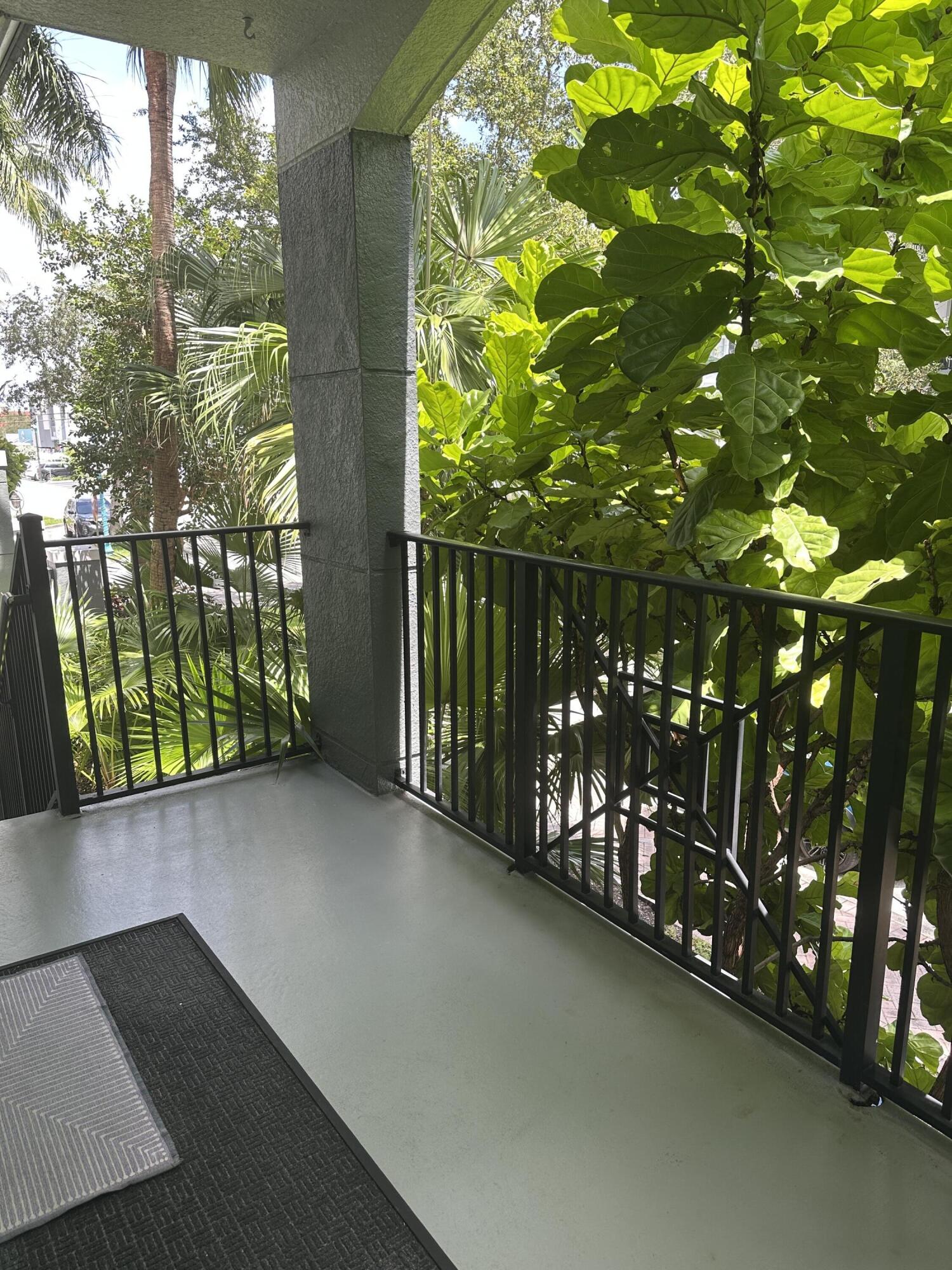 250 NE 3rd Avenue 218