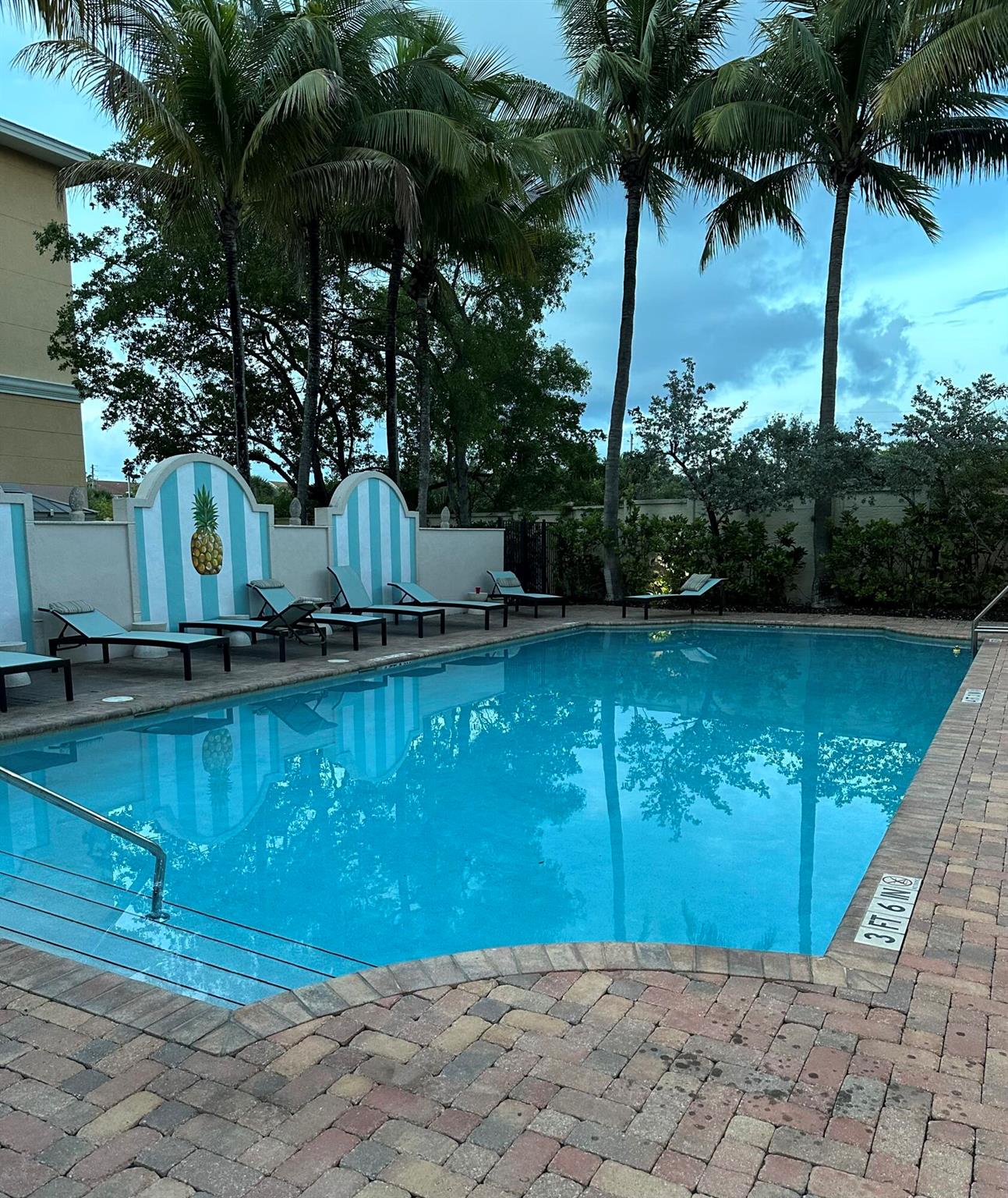 250 NE 3rd Avenue 218