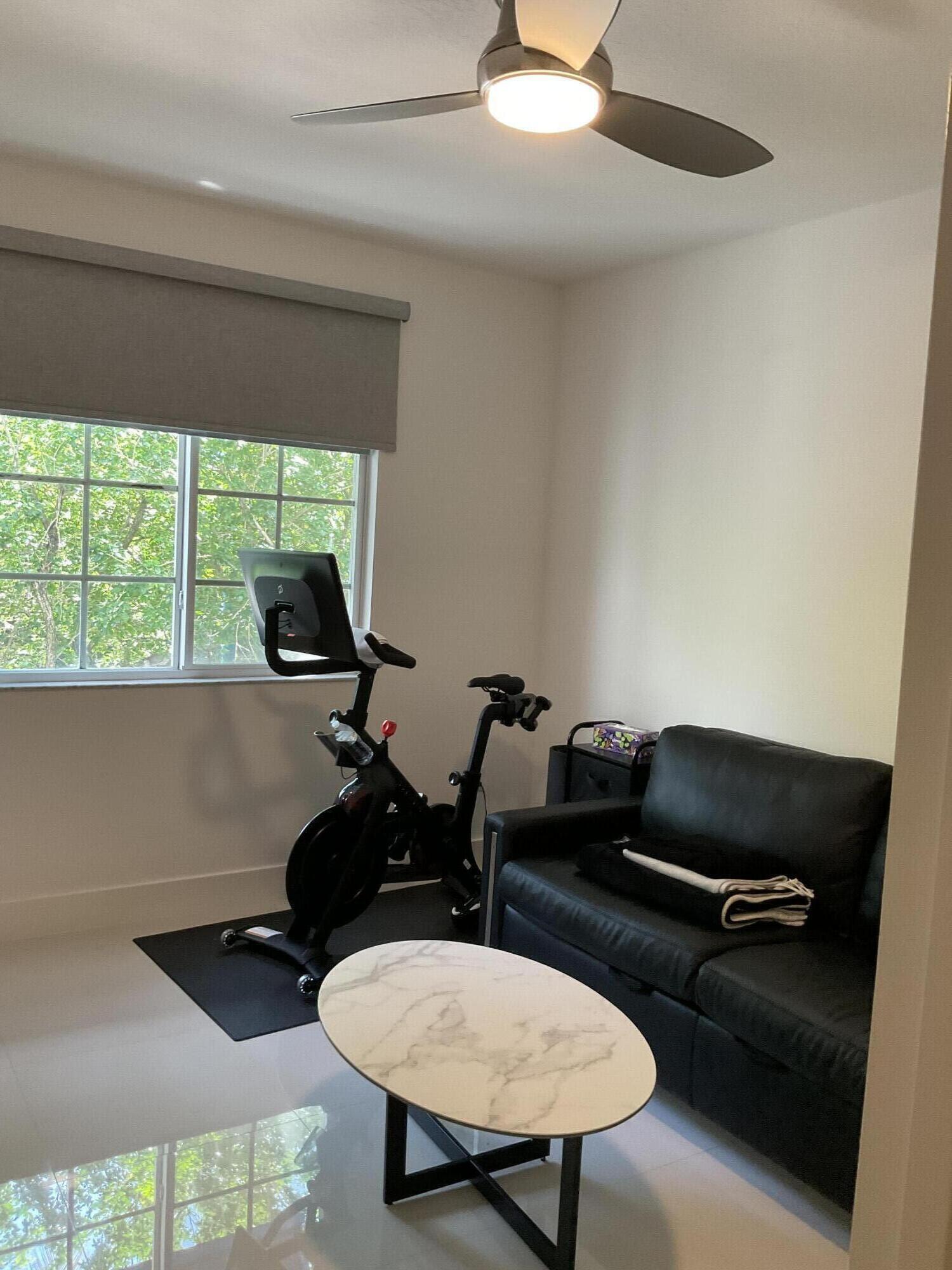 250 NE 3rd Avenue 218