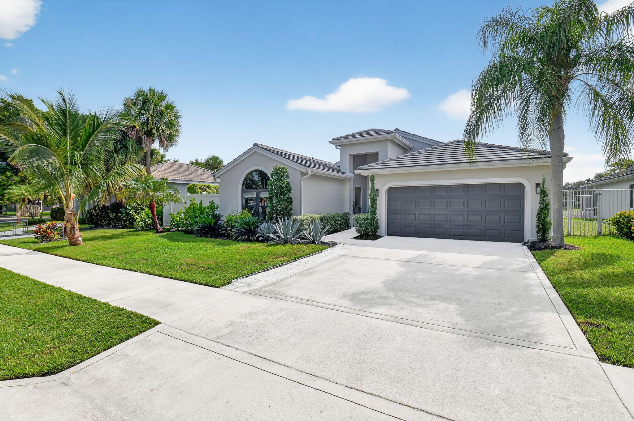 1175 Sea Grape Circle