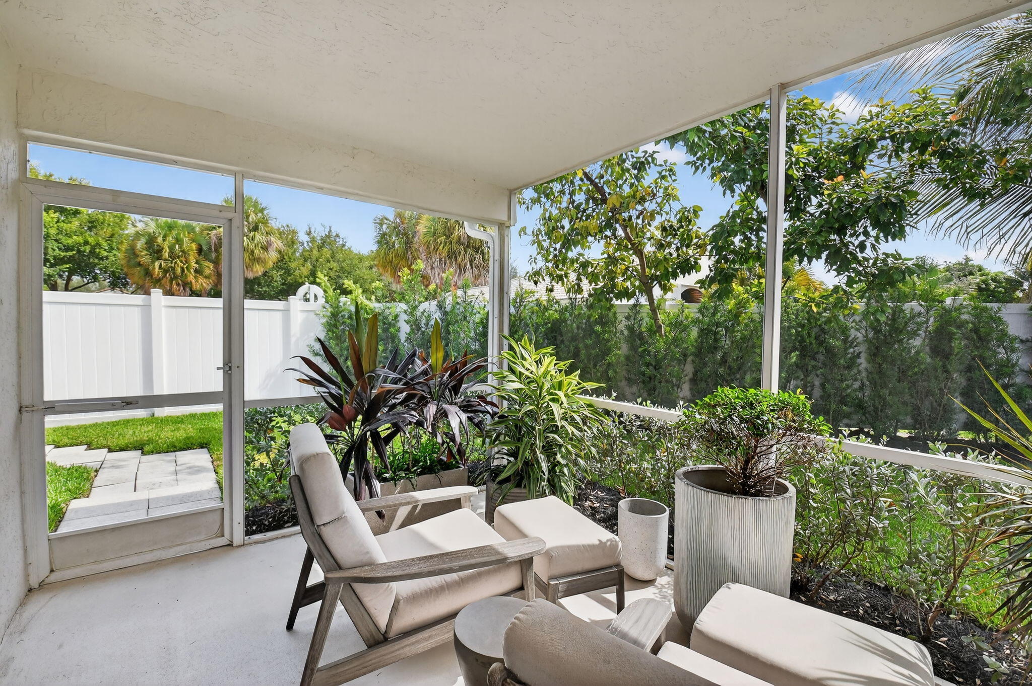 1175 Sea Grape Circle