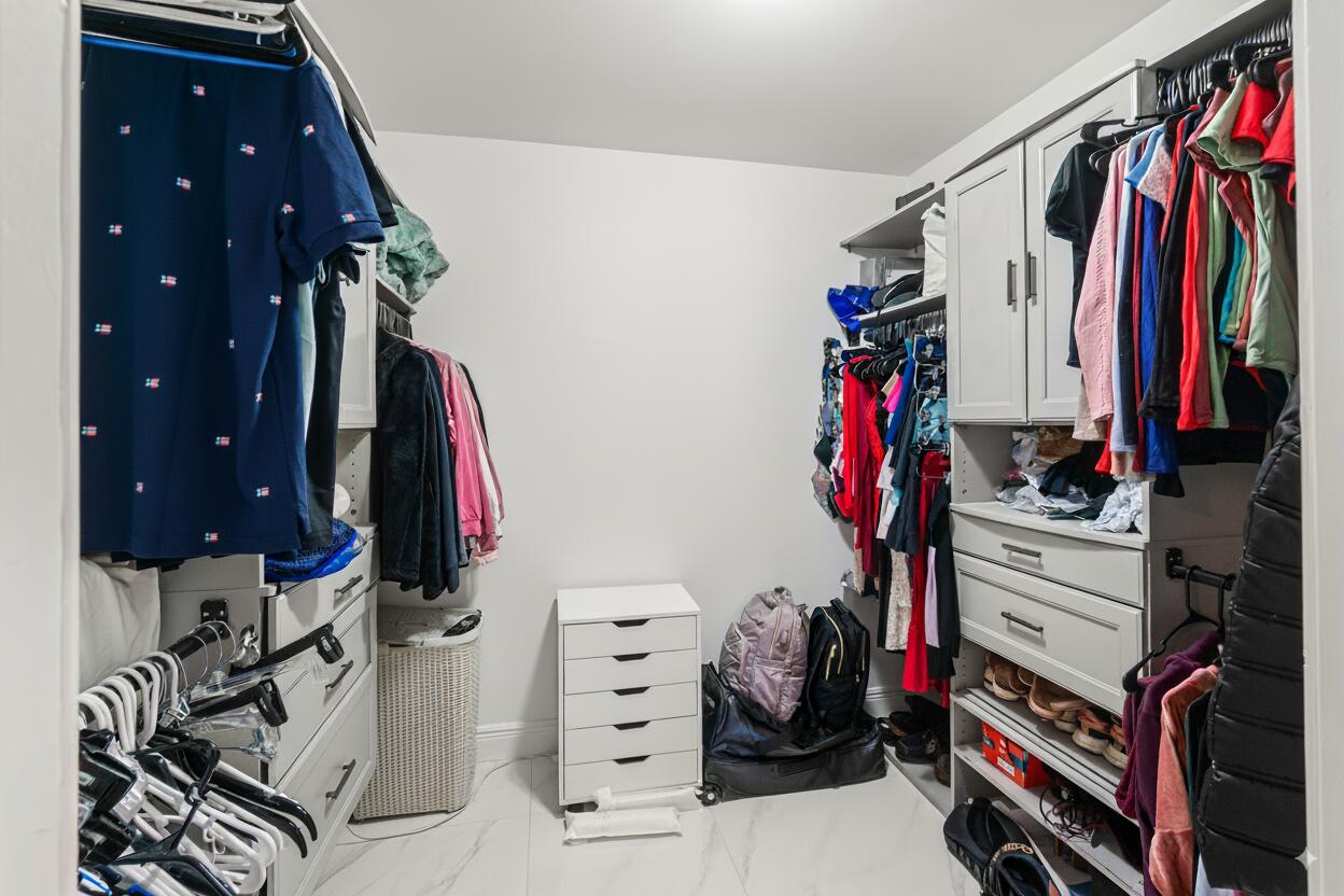 9095 Picot Court Court