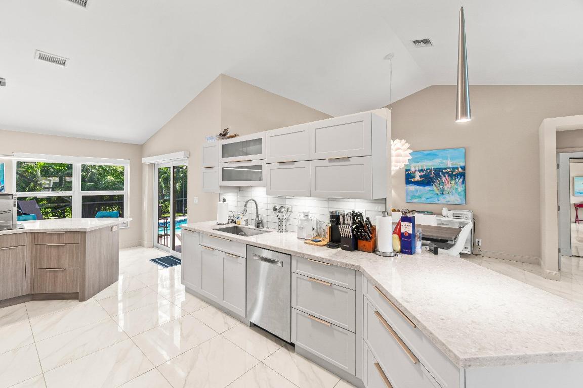 9095 Picot Court Court