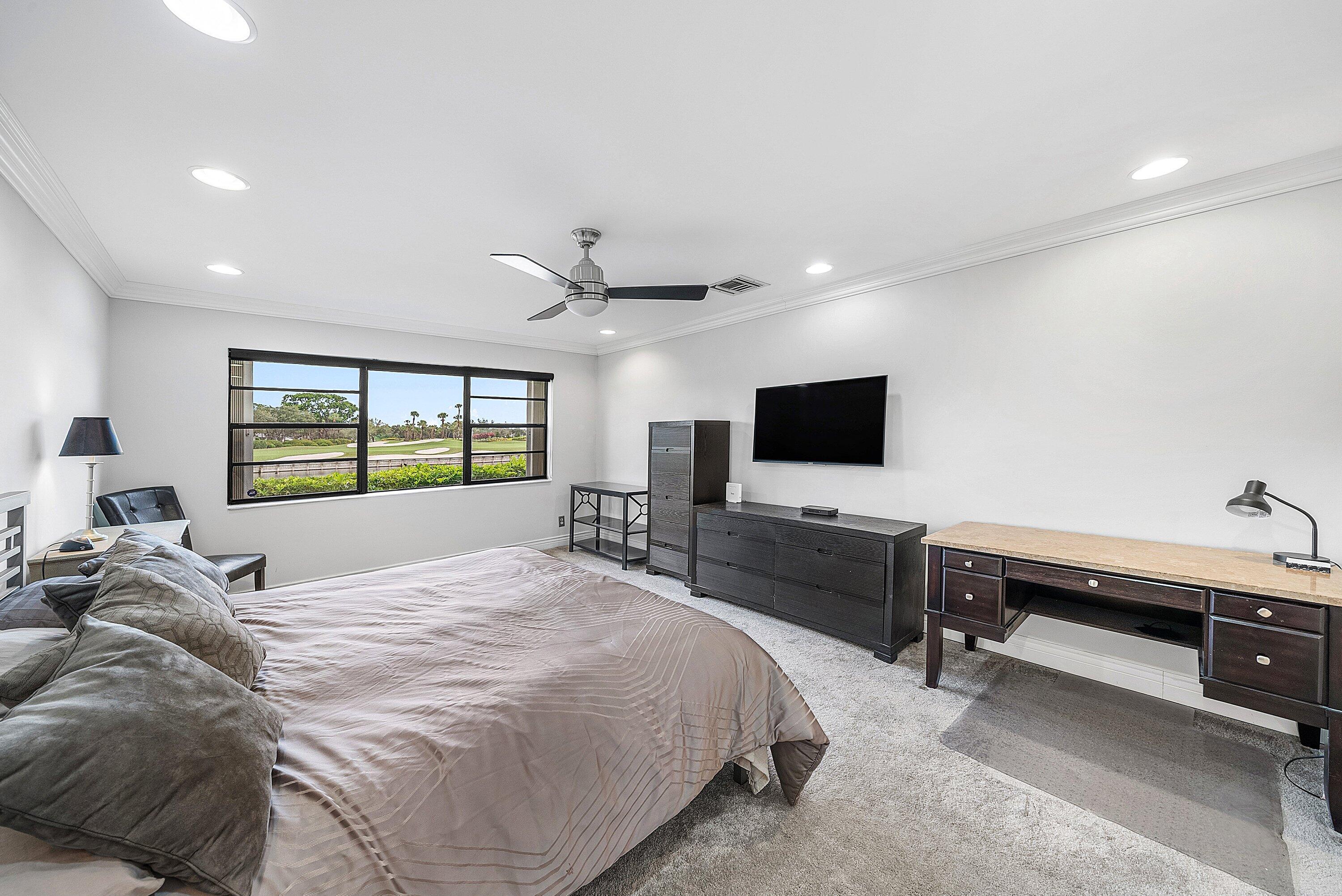 23 Eastgate Drive C