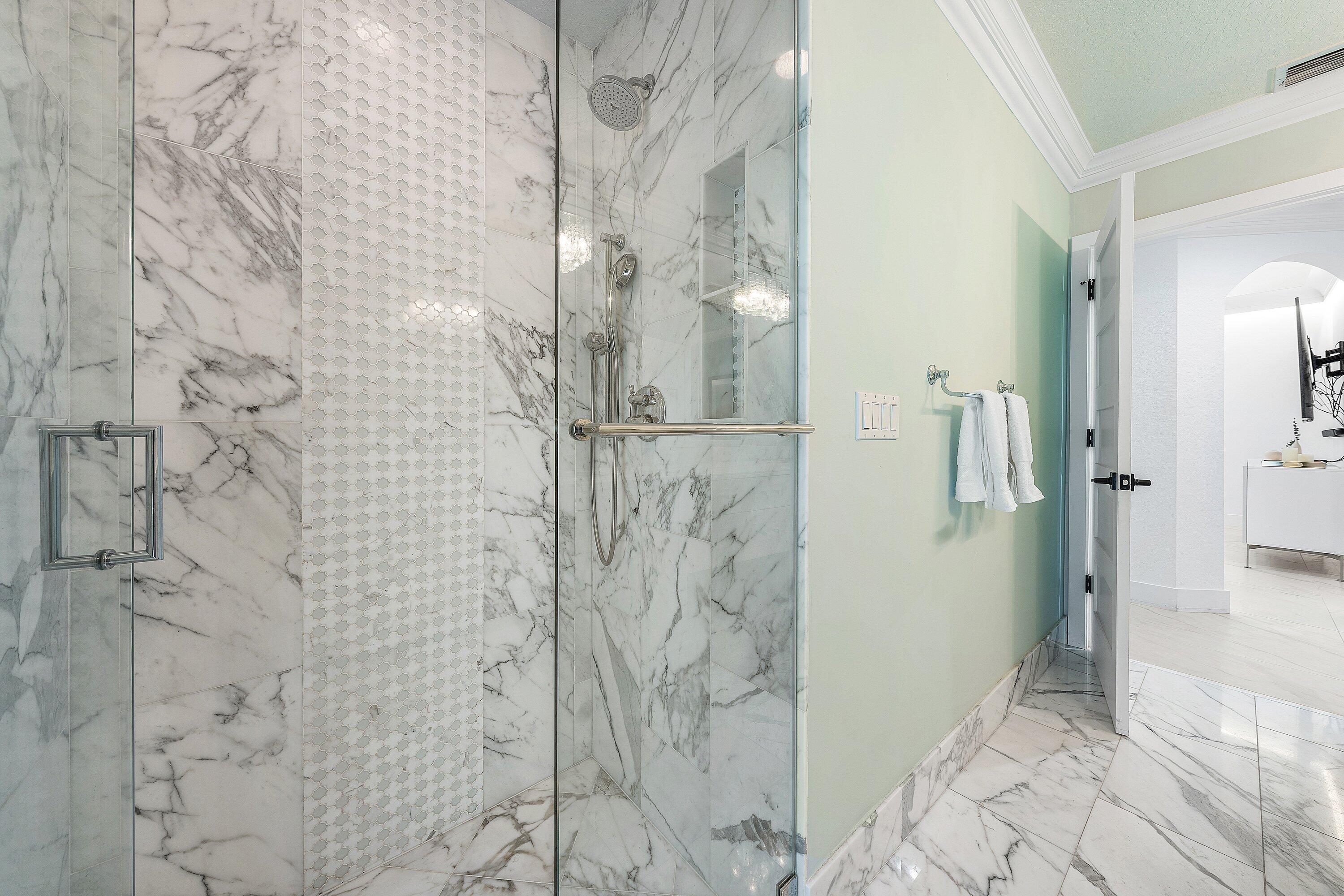 589 N Country Club Drive