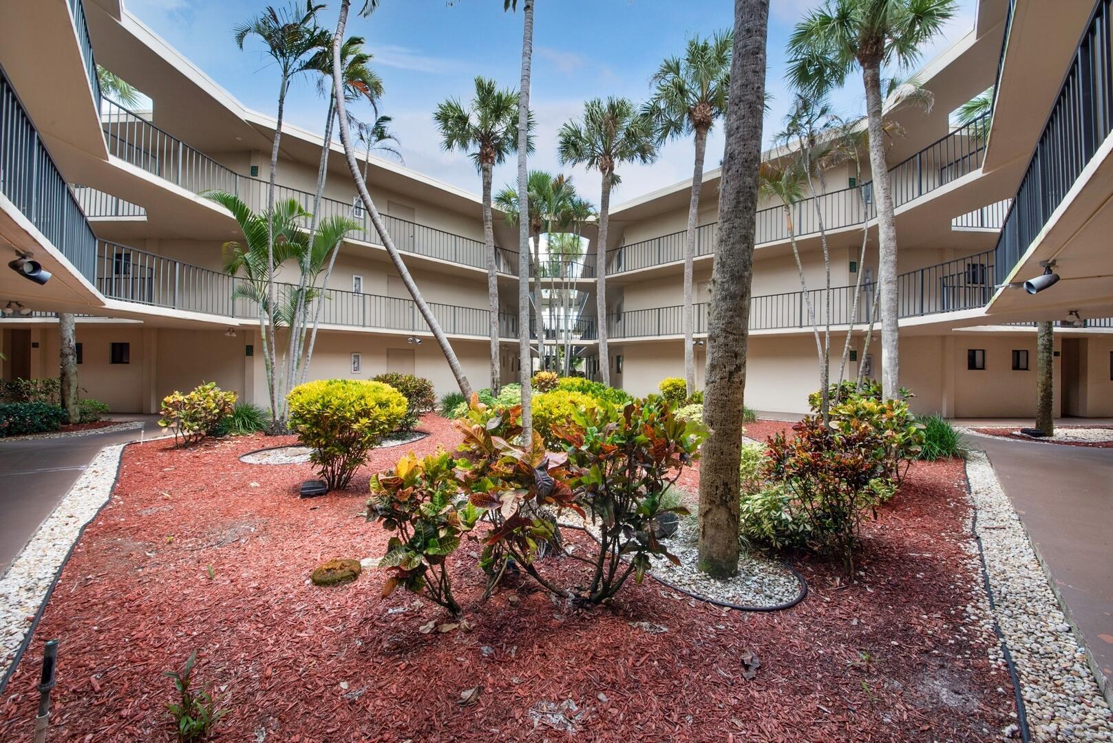 5310 Las Verdes Circle 118